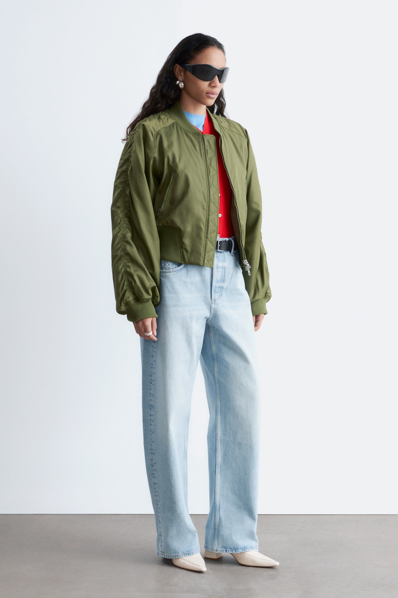 Jeans mit Barrel-Bein - Hellblau/Helles Khaki/Weiß/Dunkelblau/Rostbraun/Mittelblau/Khaki - 1