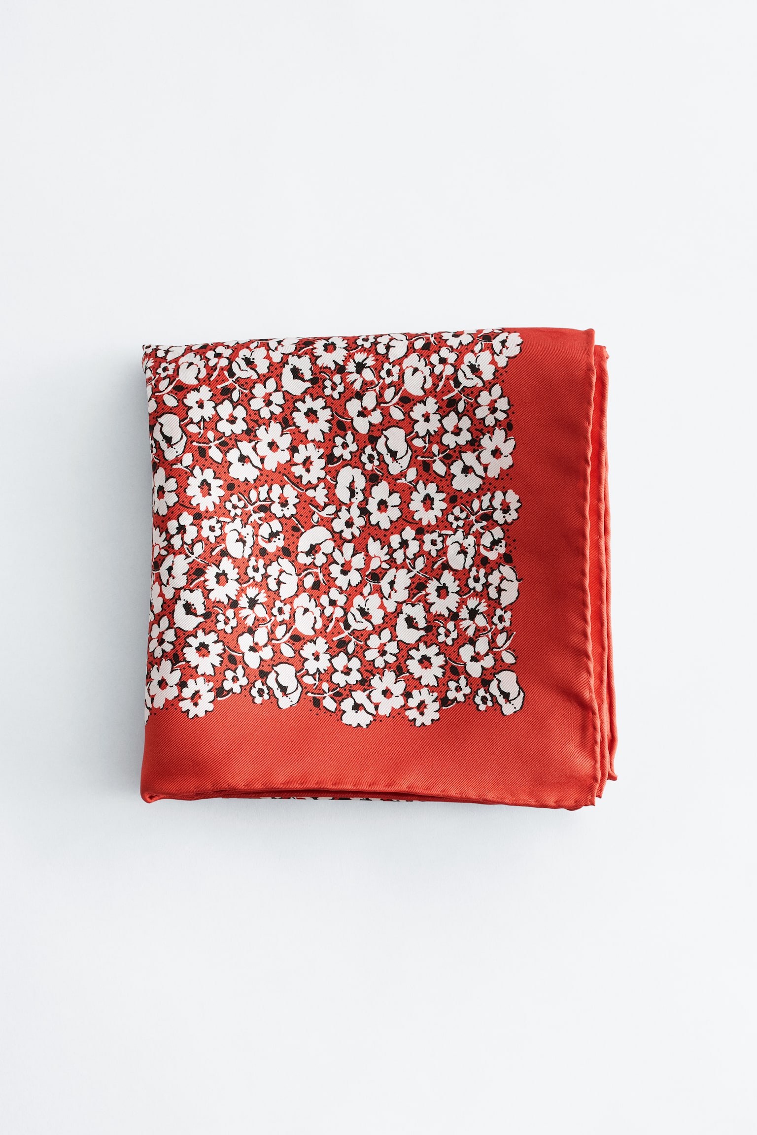 Foulard en soie à imprimé floral - Motif floral rouge/Motif floral jaune