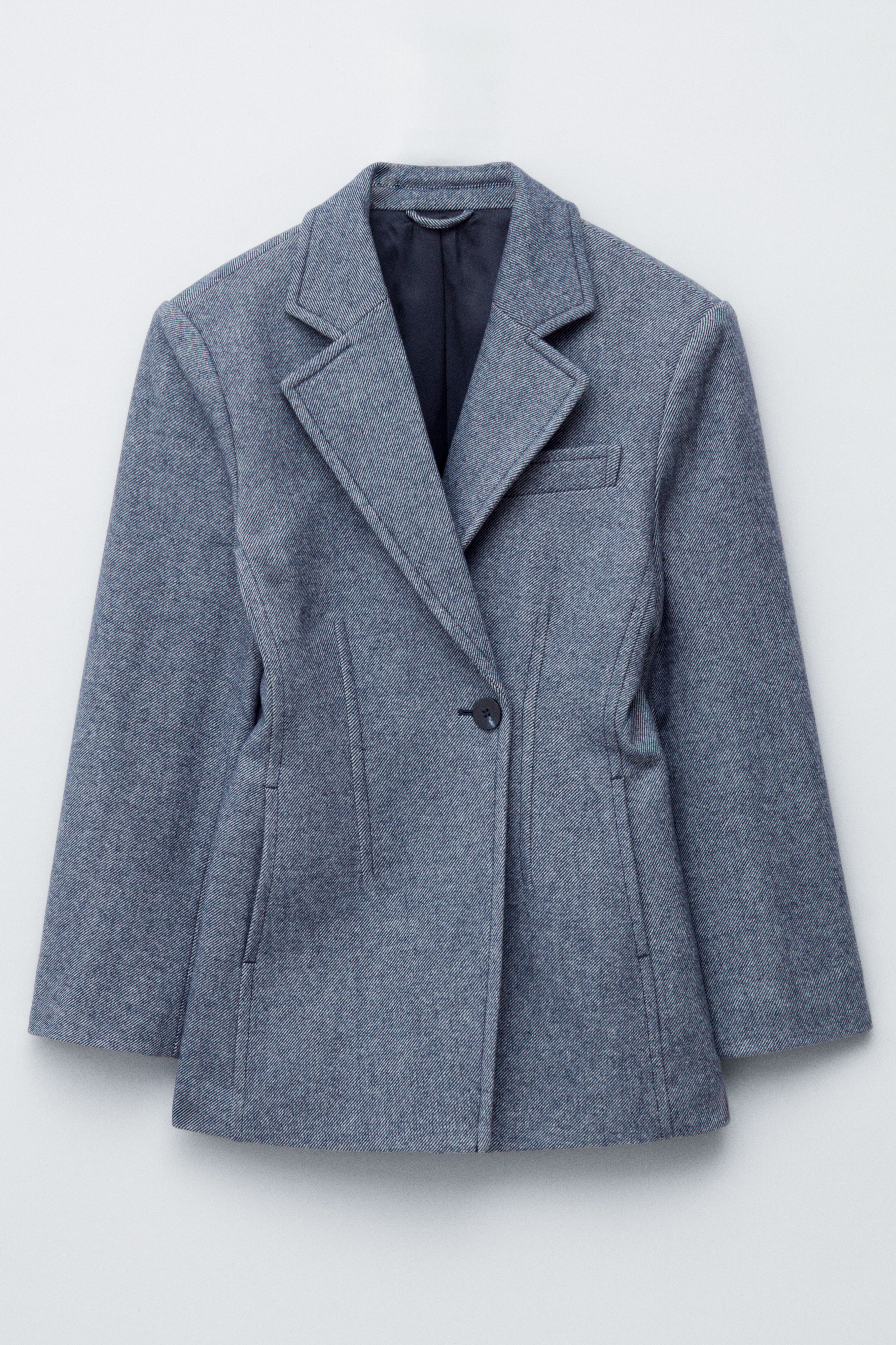 Blazer aderente con spalline - Blu polvere