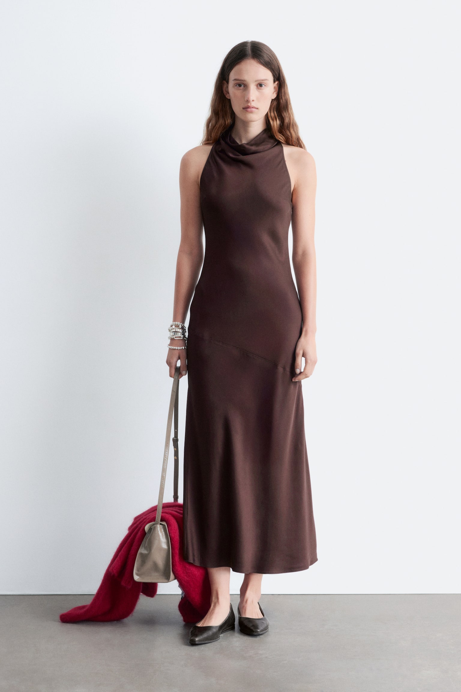 Robe midi en satin à col bénitier - Marron foncé - 1