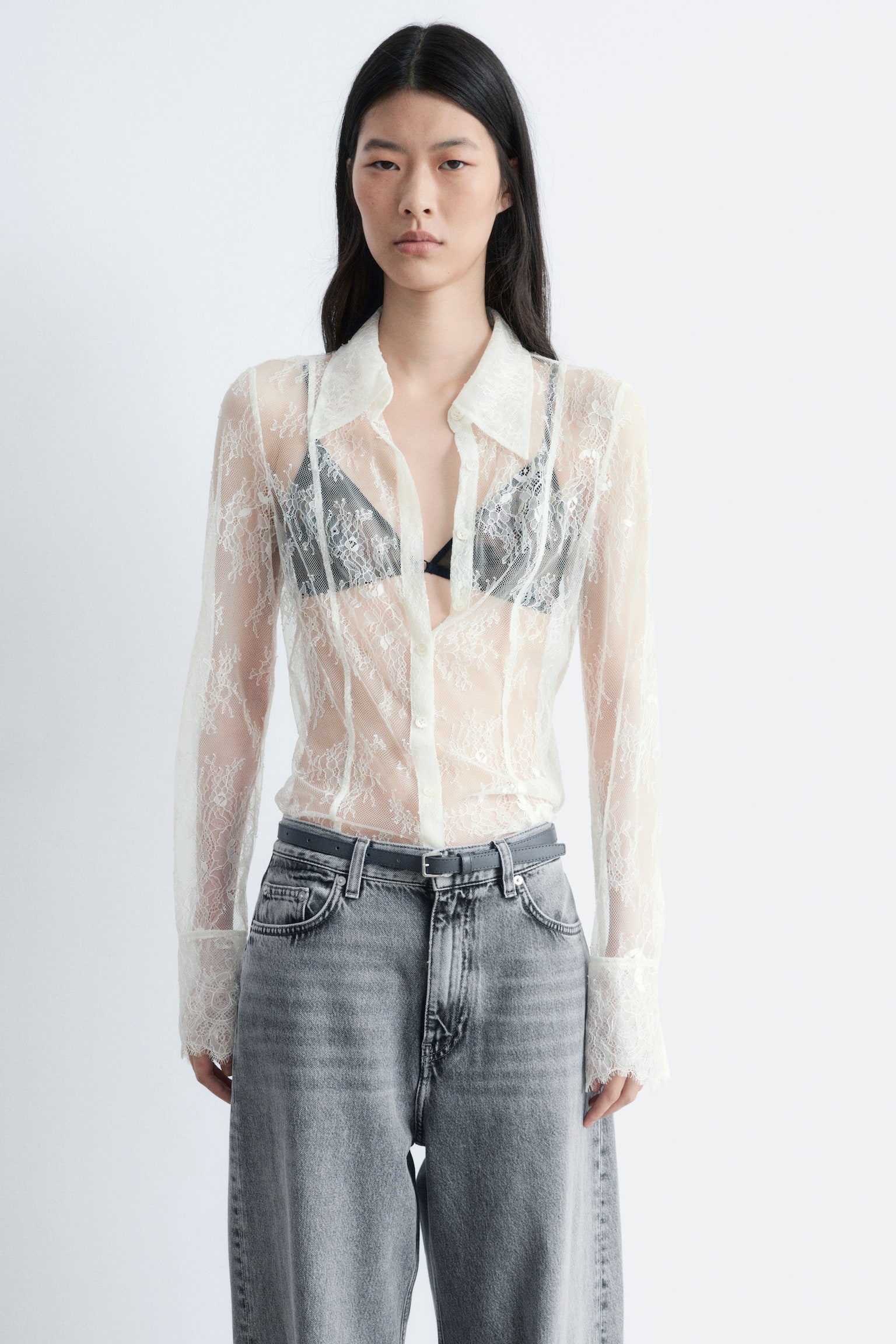 Schmal zulaufendes Spitzenhemd - Creme - 6