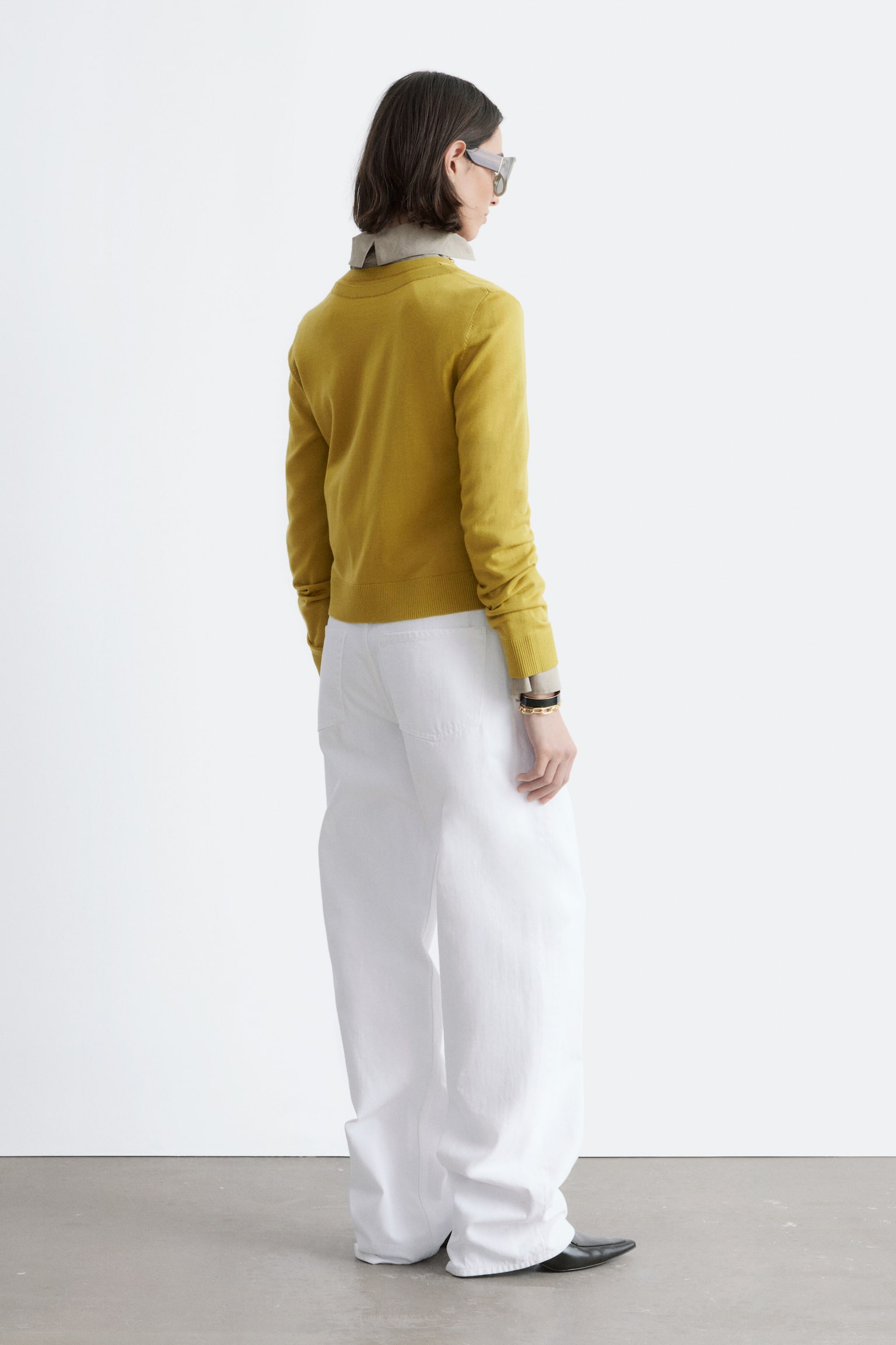 Dobbeltlagt cardigan i merinould - Sennepsgul/Sort - 5