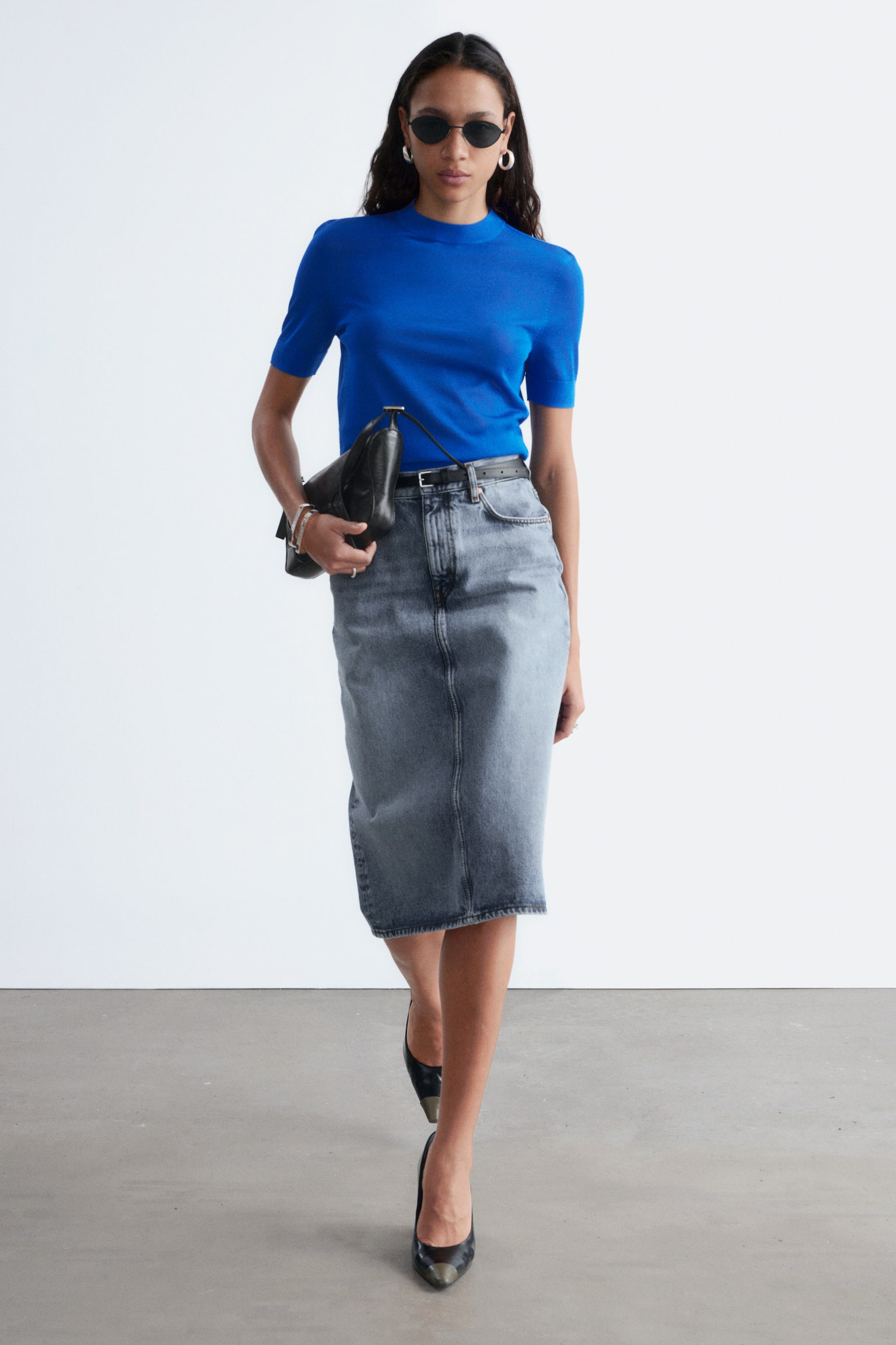 Fijngebreid T-shirt - Helderblauw/Beige/Zwart - 7