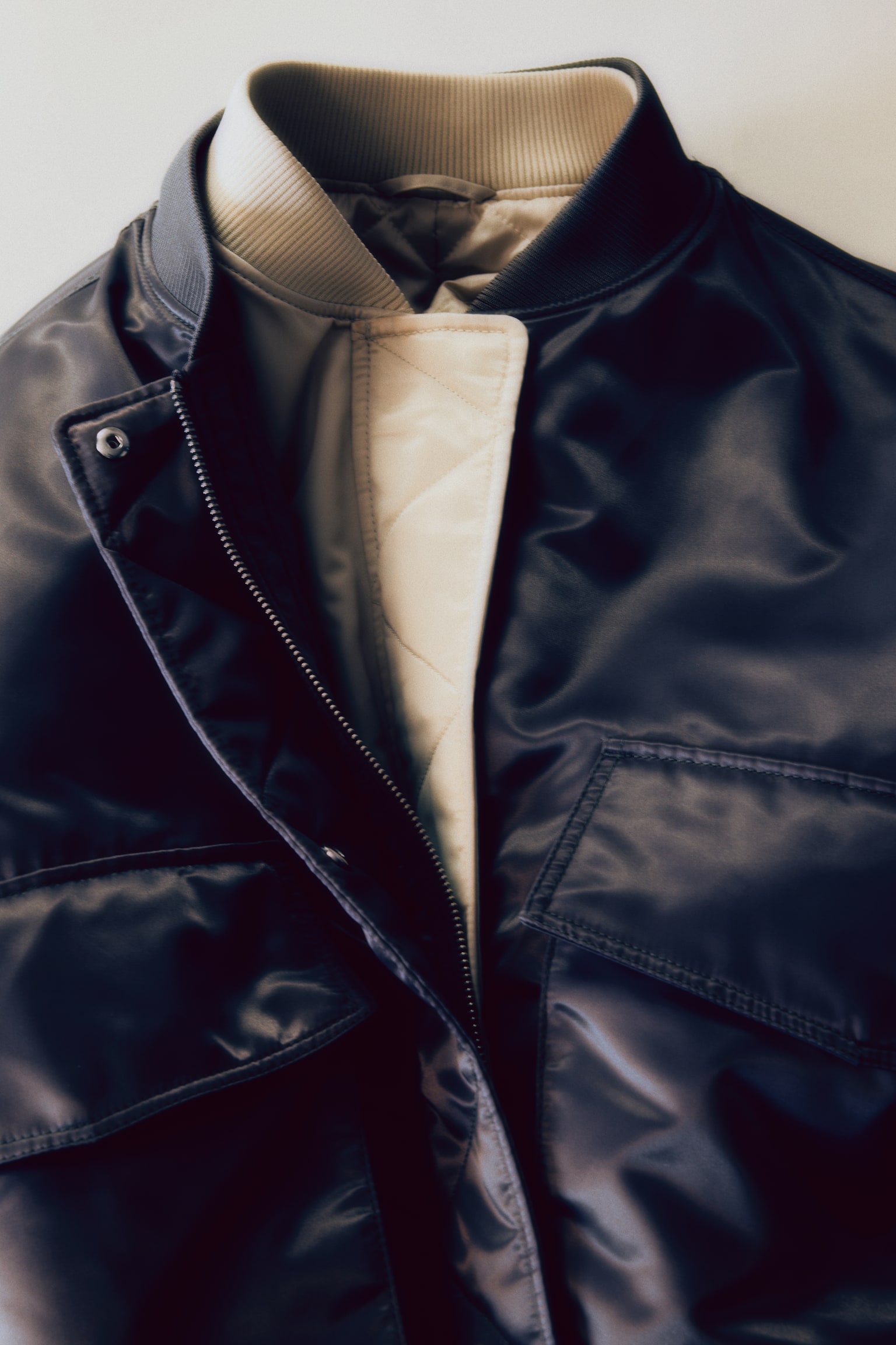 Padded Bomber Jacket - Gris foncé/Beige - 10