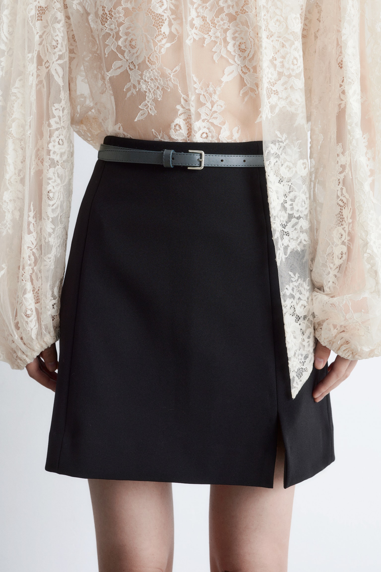 Minikjol med hög midja - Svart/Mörkröd - 9