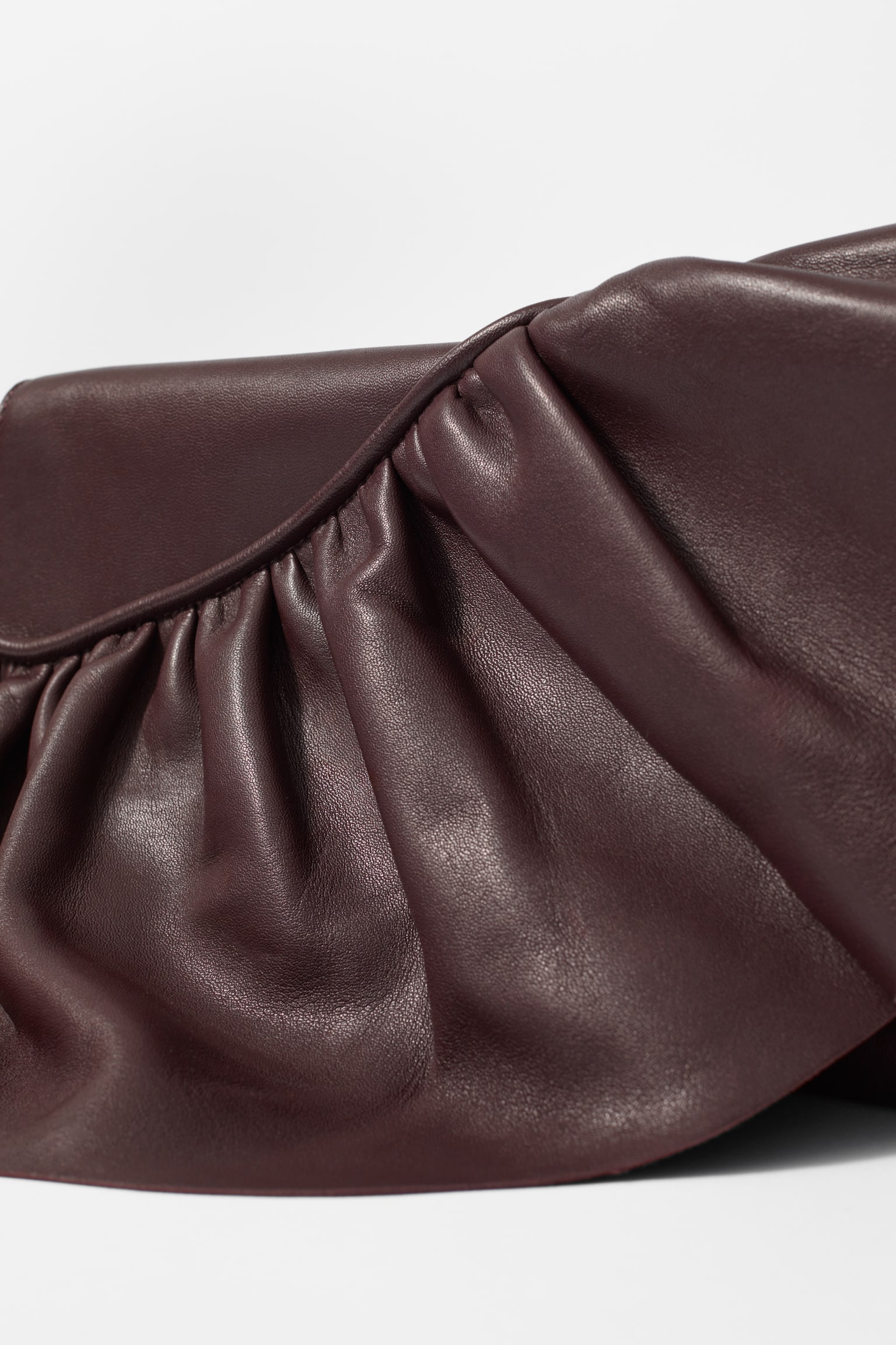 Oversized Frill Clutch - Burgundy - 2