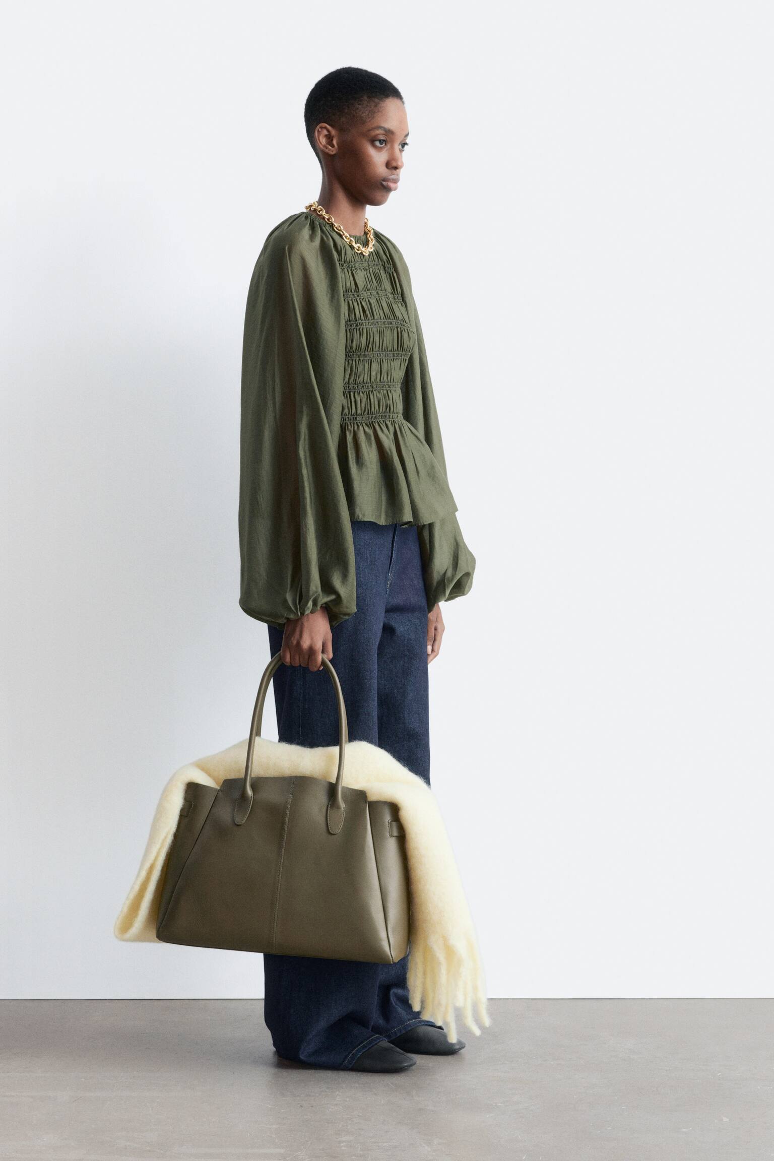 Gesmokte blouse met ballonmouwen - Donkergroen - 5