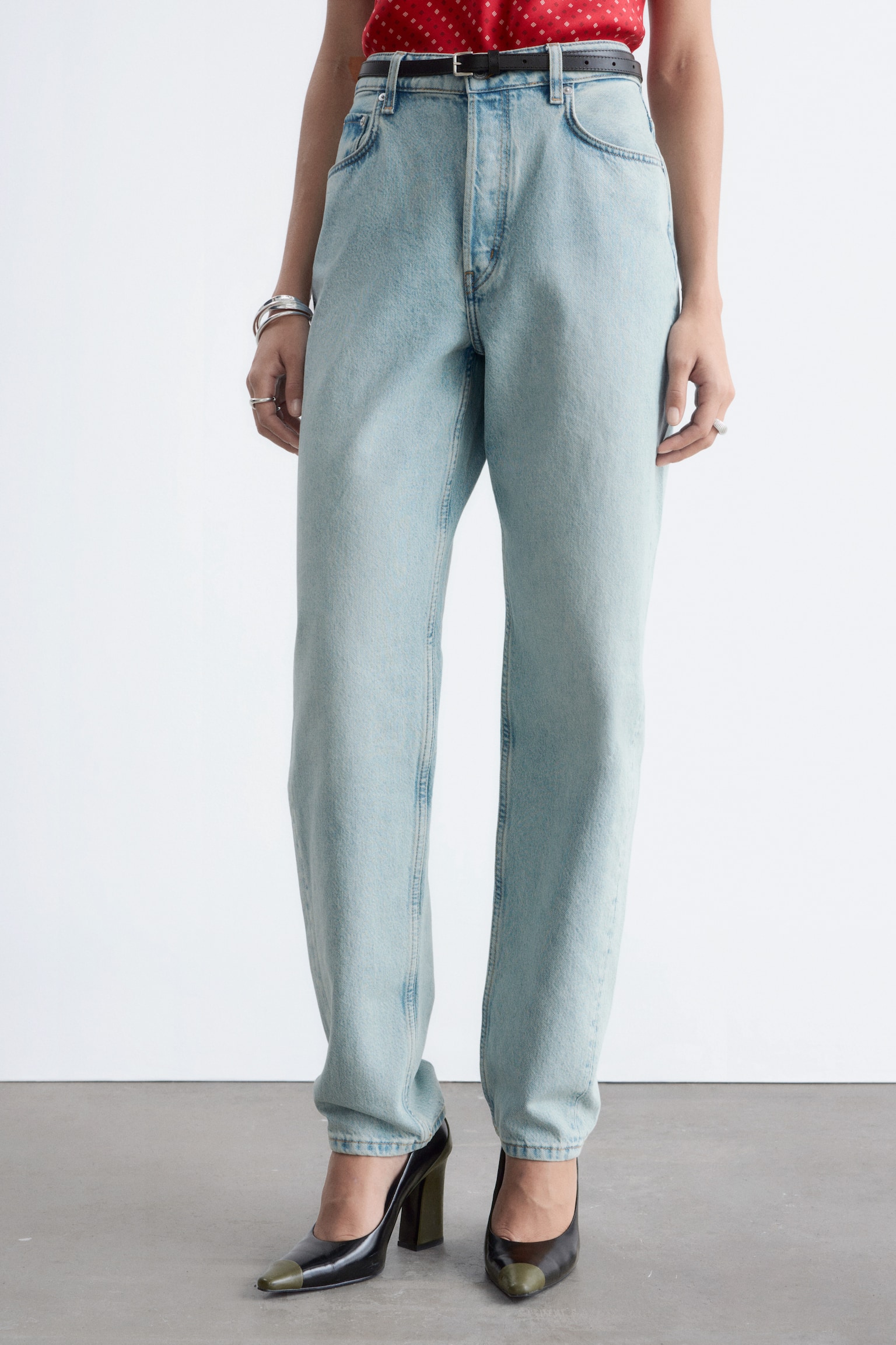 Jeans med hög midja och raka ben - Ljusblå/Klarröd - 6