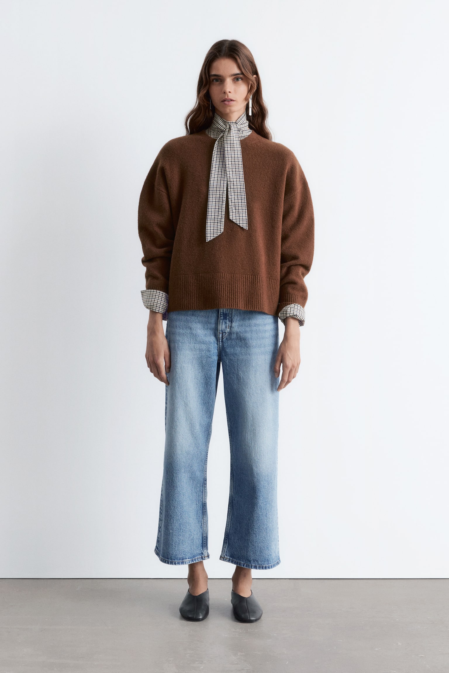 Locker geschnittener Strickpullover - Dunkelbraun/Hellrosa/Dunkelblau/Weiß/Schwarz/Taupe/Dunkelrot/Grau meliert/Navyblau - 6