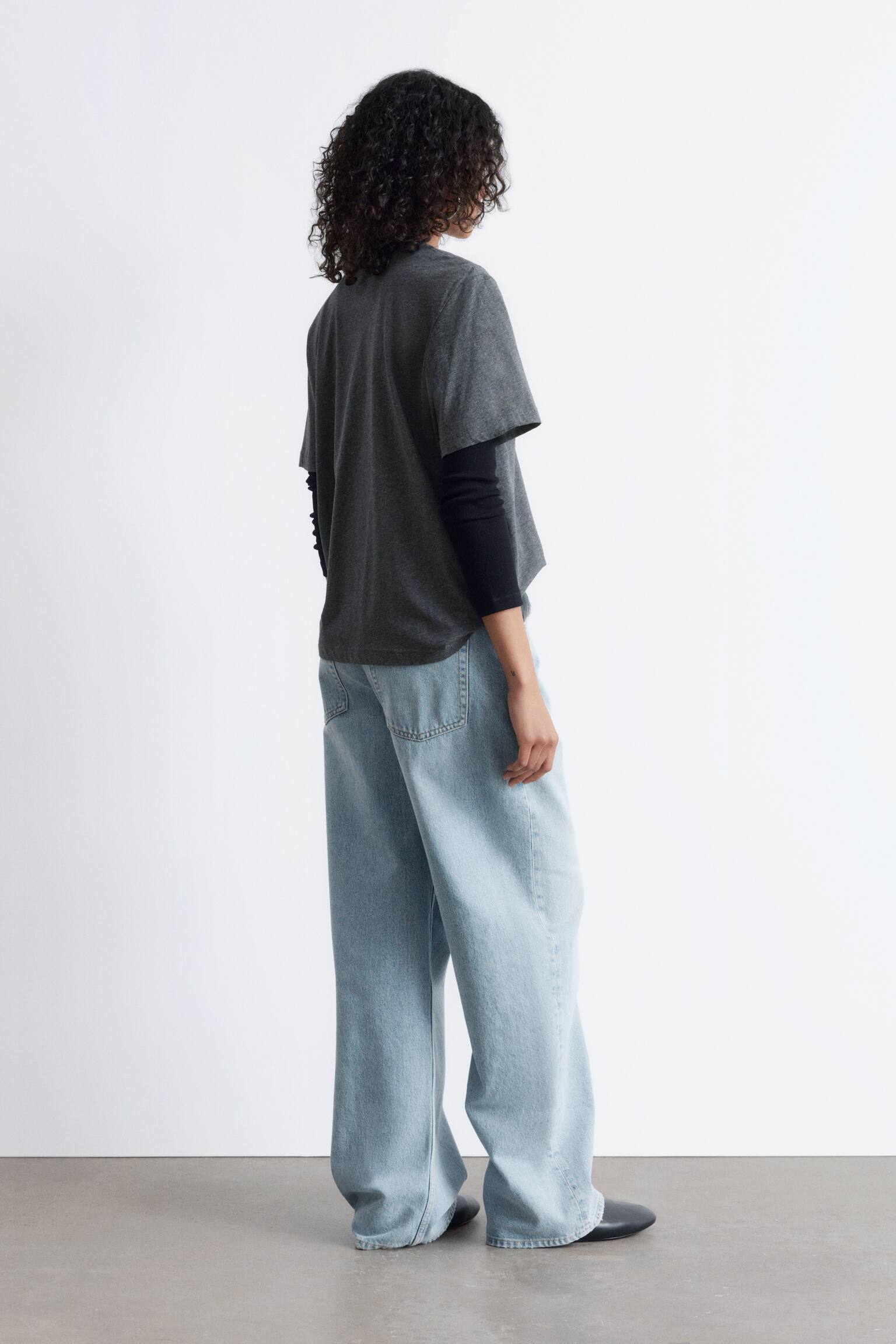 T-shirt med crewneck - Meleret mørkegrå/Lysegrøn/Hvid/Beige/Sort/Rød - 6