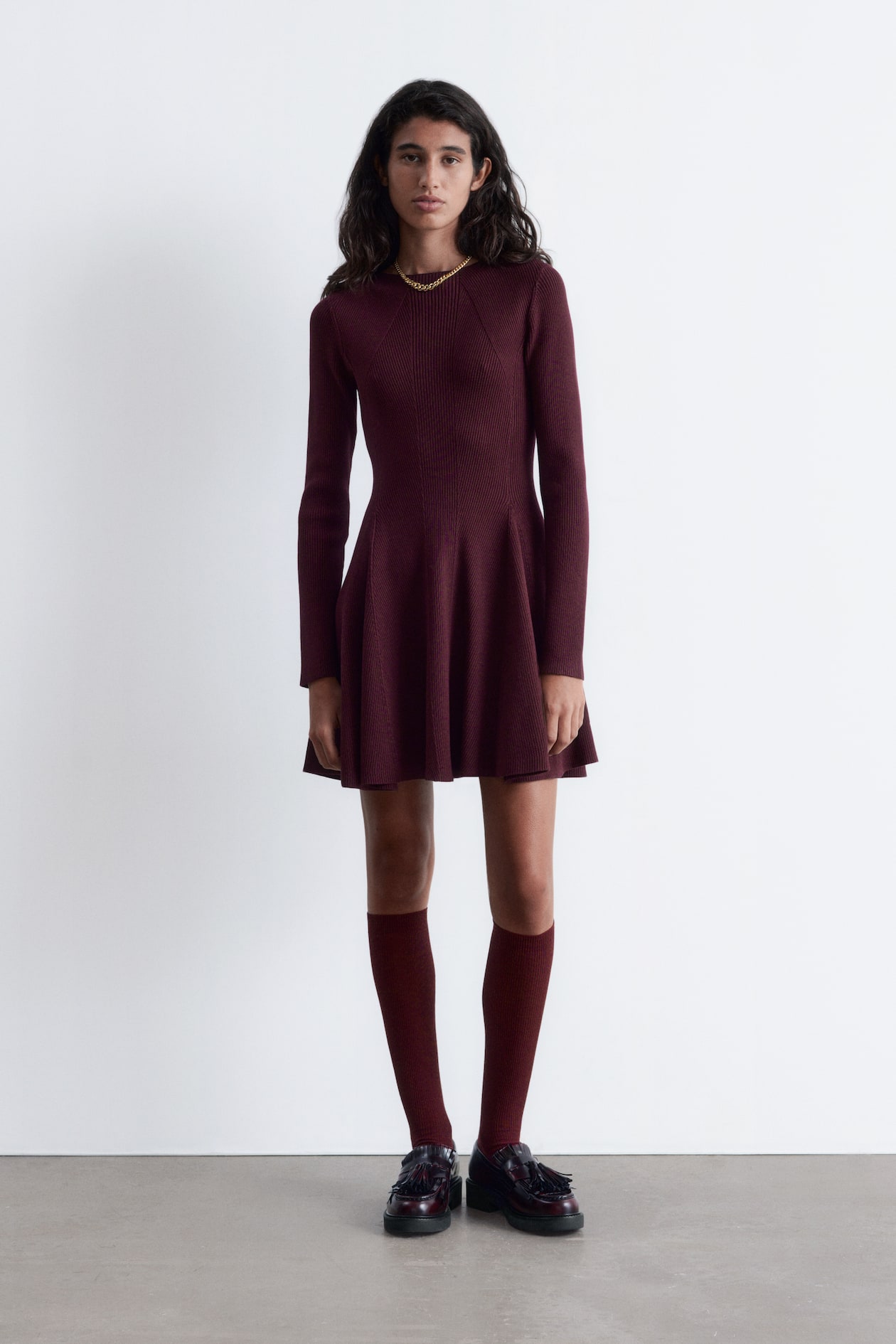 Robe courte en maille côtelée - Bordeaux - FEMME | H&M FR