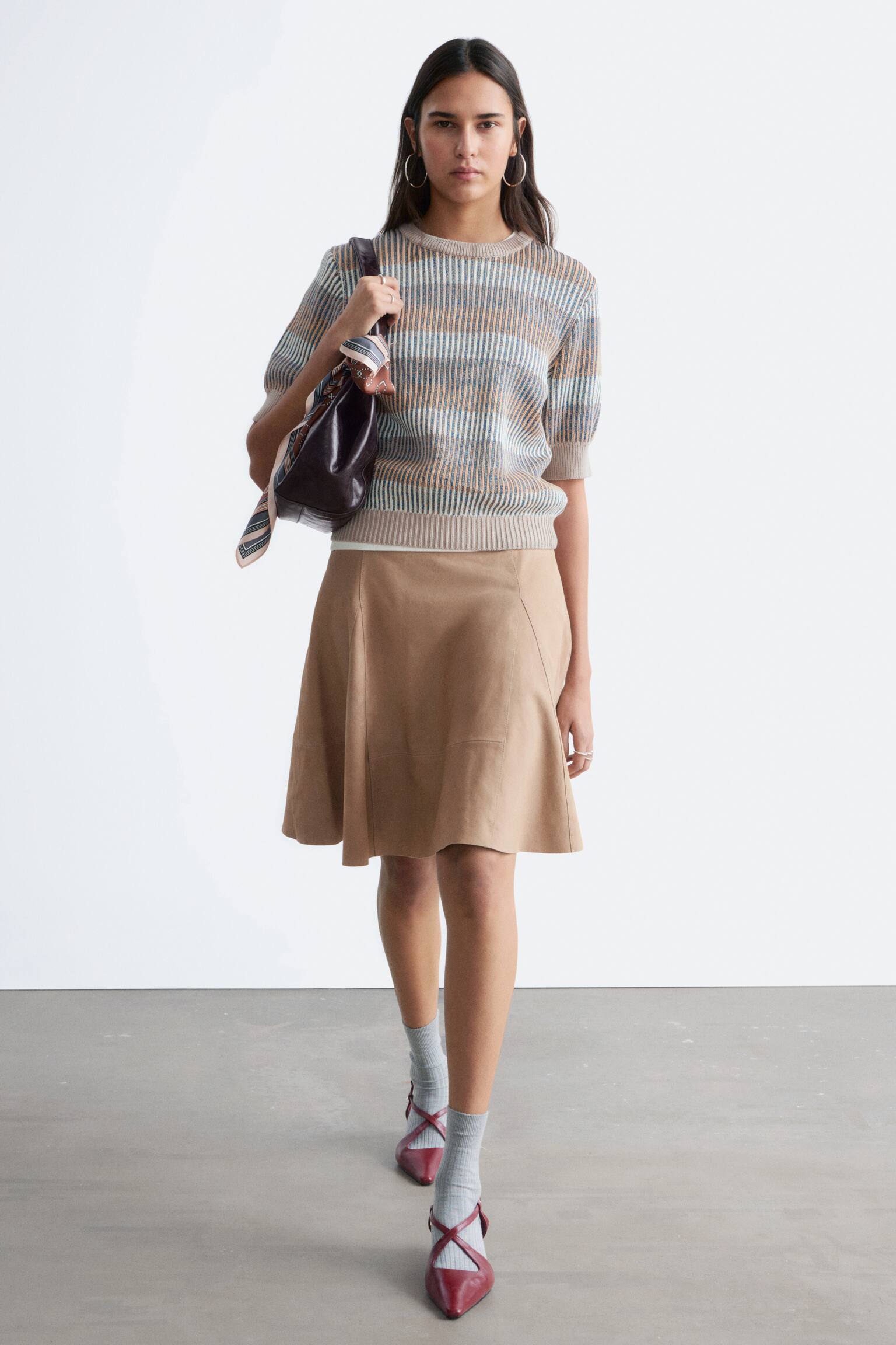 Ribbestrikket t-skjorte - Beige/striper - 6