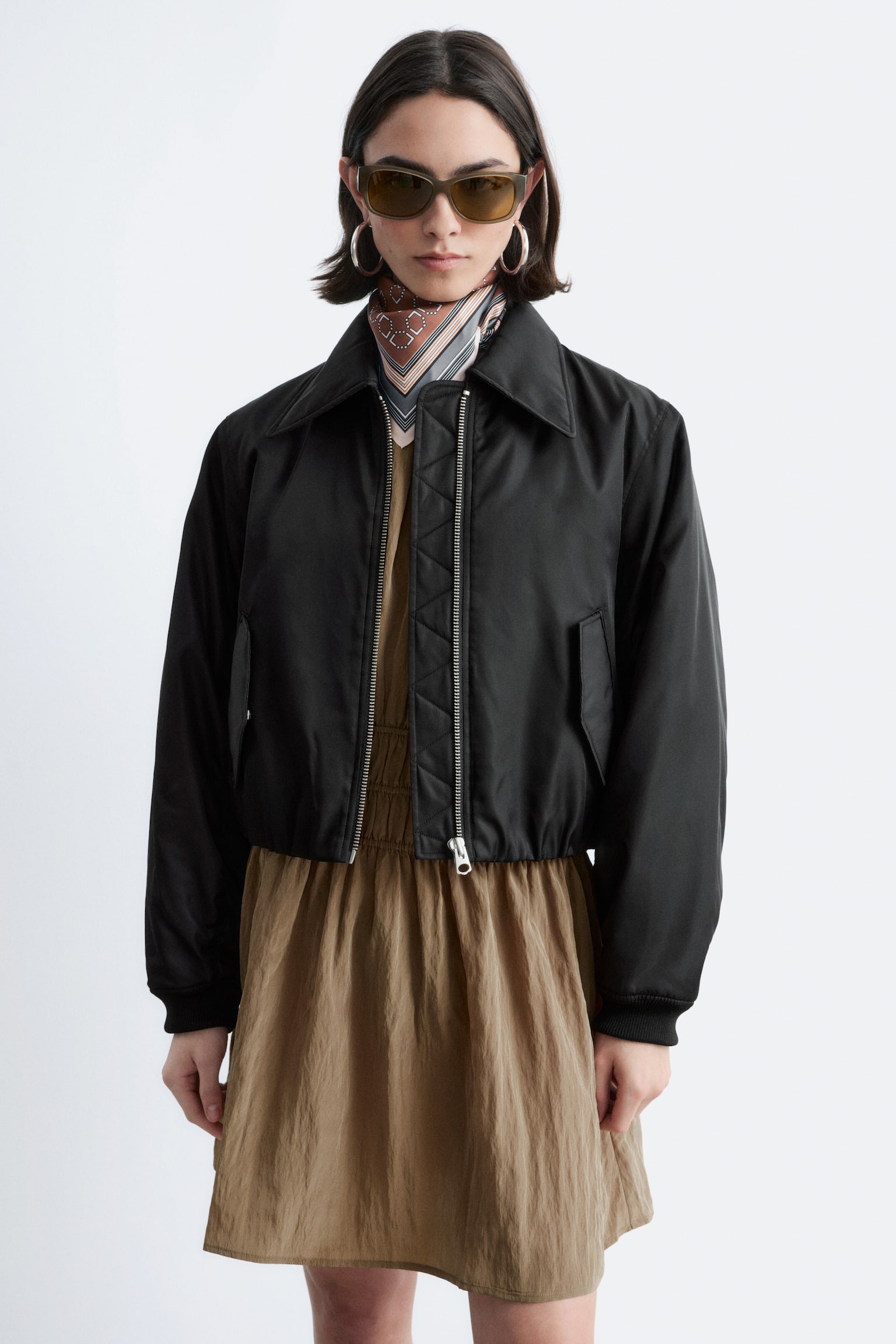 Verkürzte Bomberjacke - Schwarz - 1