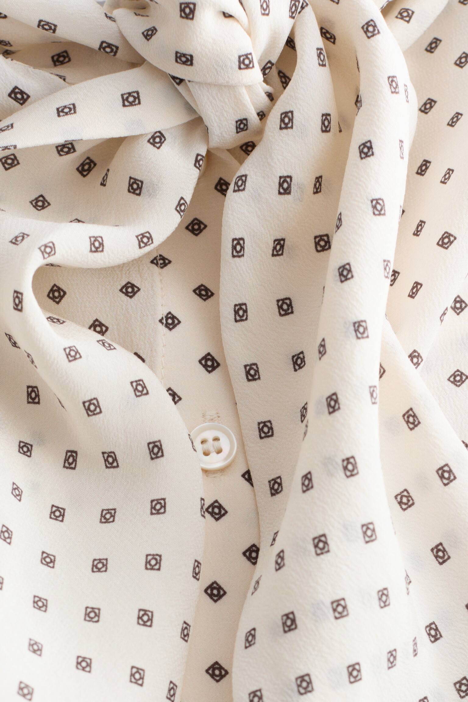 Zijden blouse met print en strik aan de hals - Wit/patroon - 7