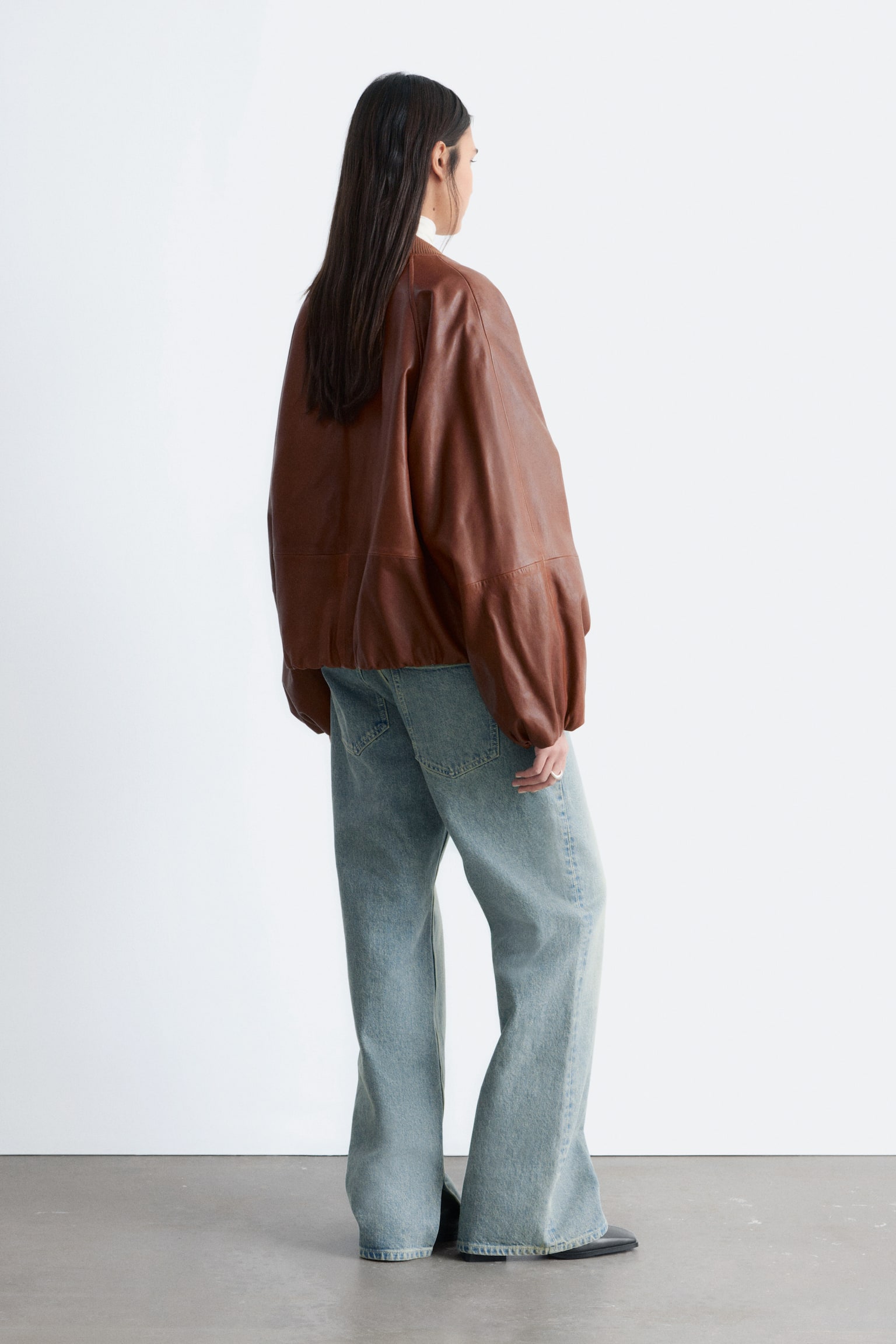 Jeans mit geradem Bein - Verwaschenes Hellblau - 10