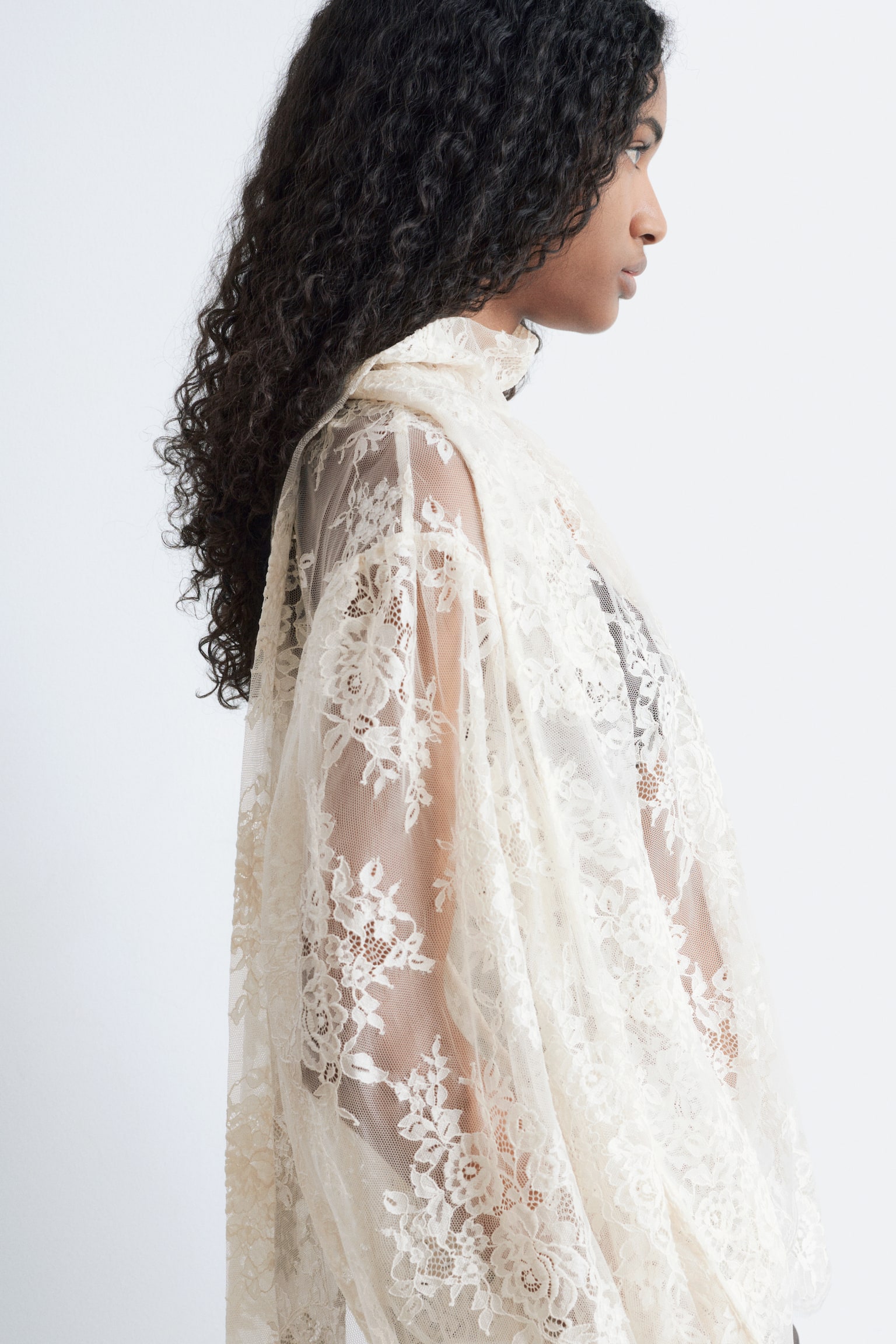 Spitzenbluse mit Schleifenband - Weiß - 6