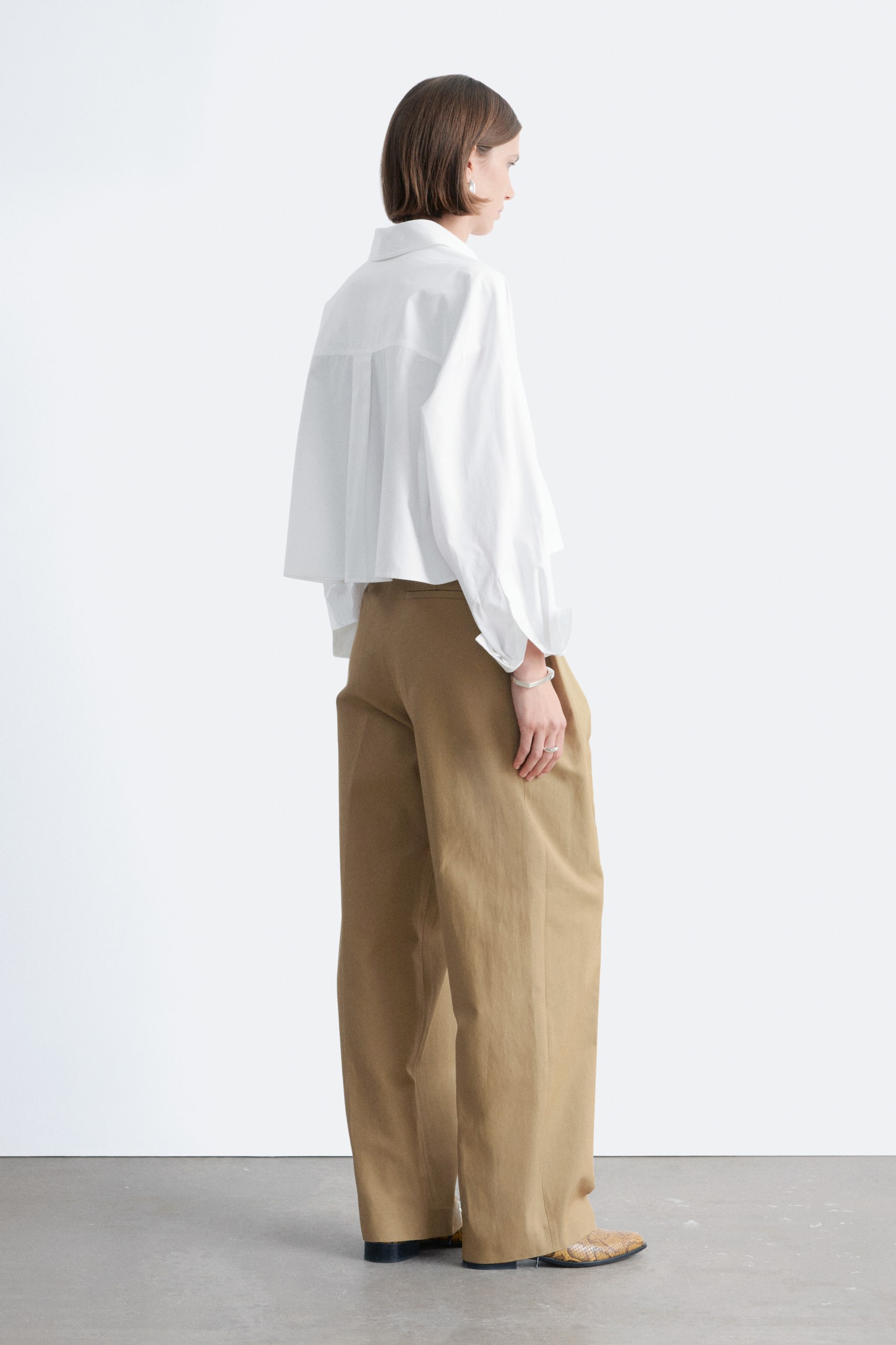 Cropped Oversized Cotton Shirt - Wit/Pastelroze - 3