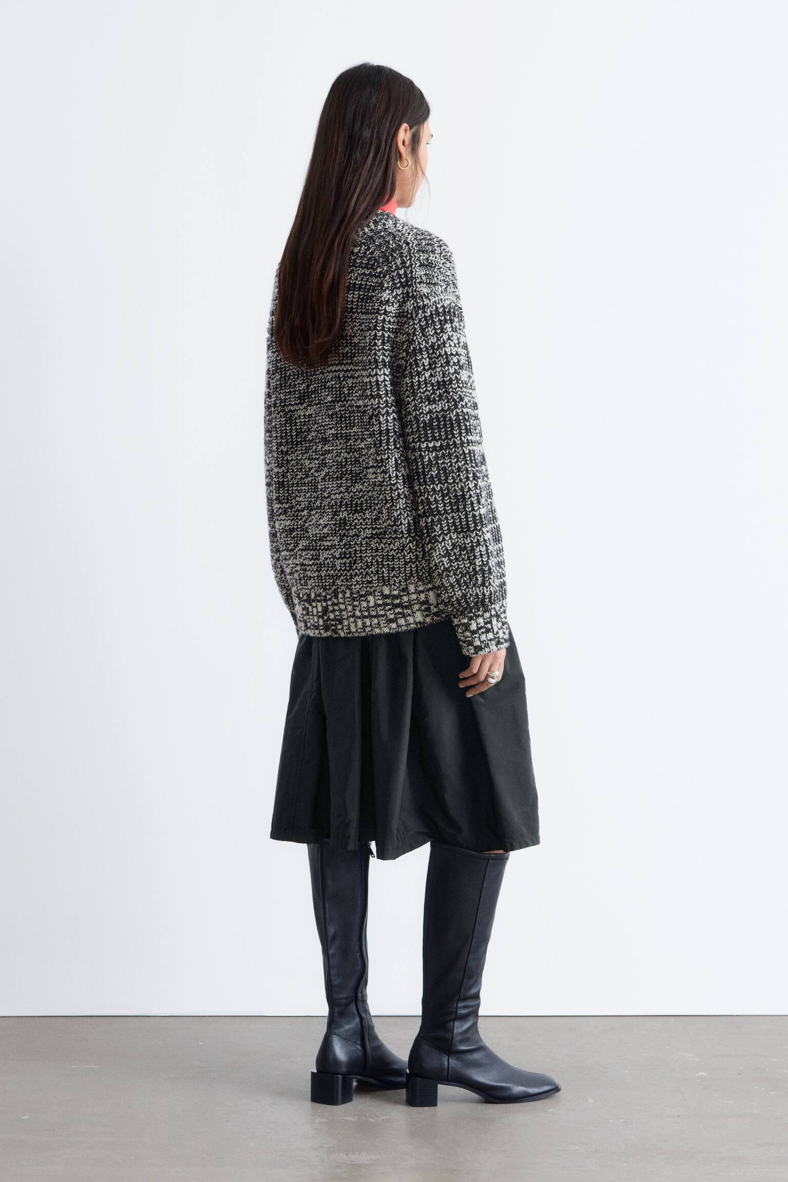 Maglione in lana oversize - Nero/Bianco - 7