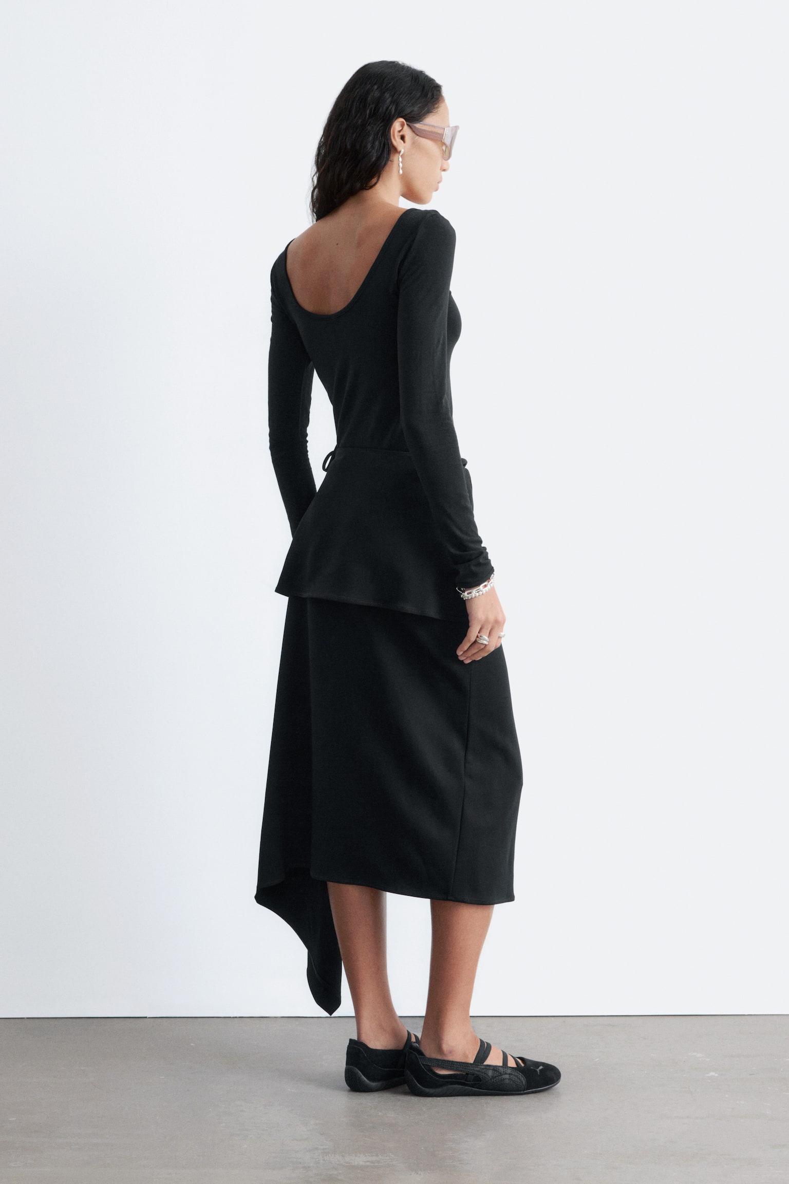 Μακρυμάνικο Τοπ με Ντεκολτέ - Μαύρο/Κόκκινο - 4