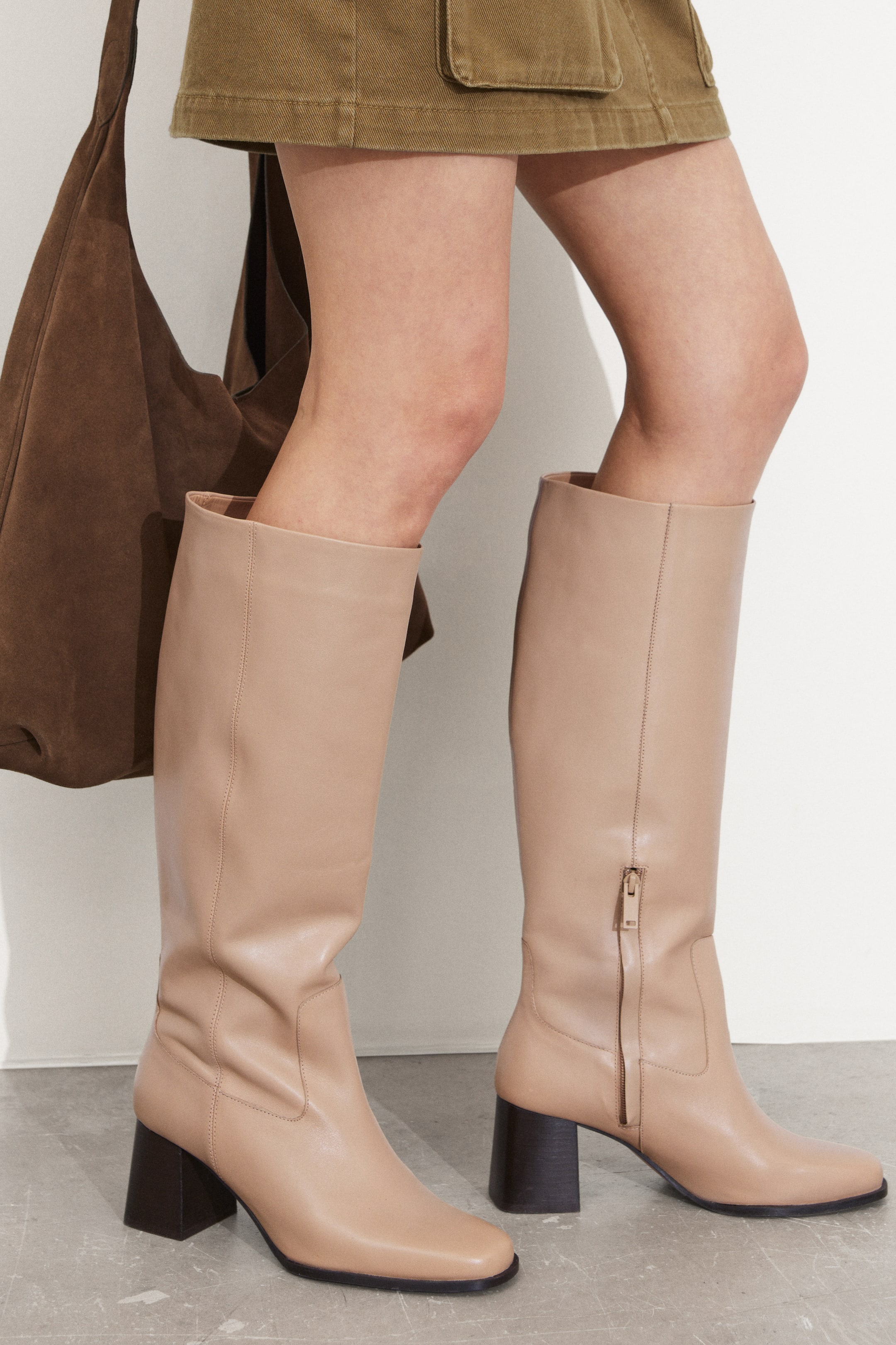 Bottes hauteur genou en cuir - Beige - FEMME | H&M CH