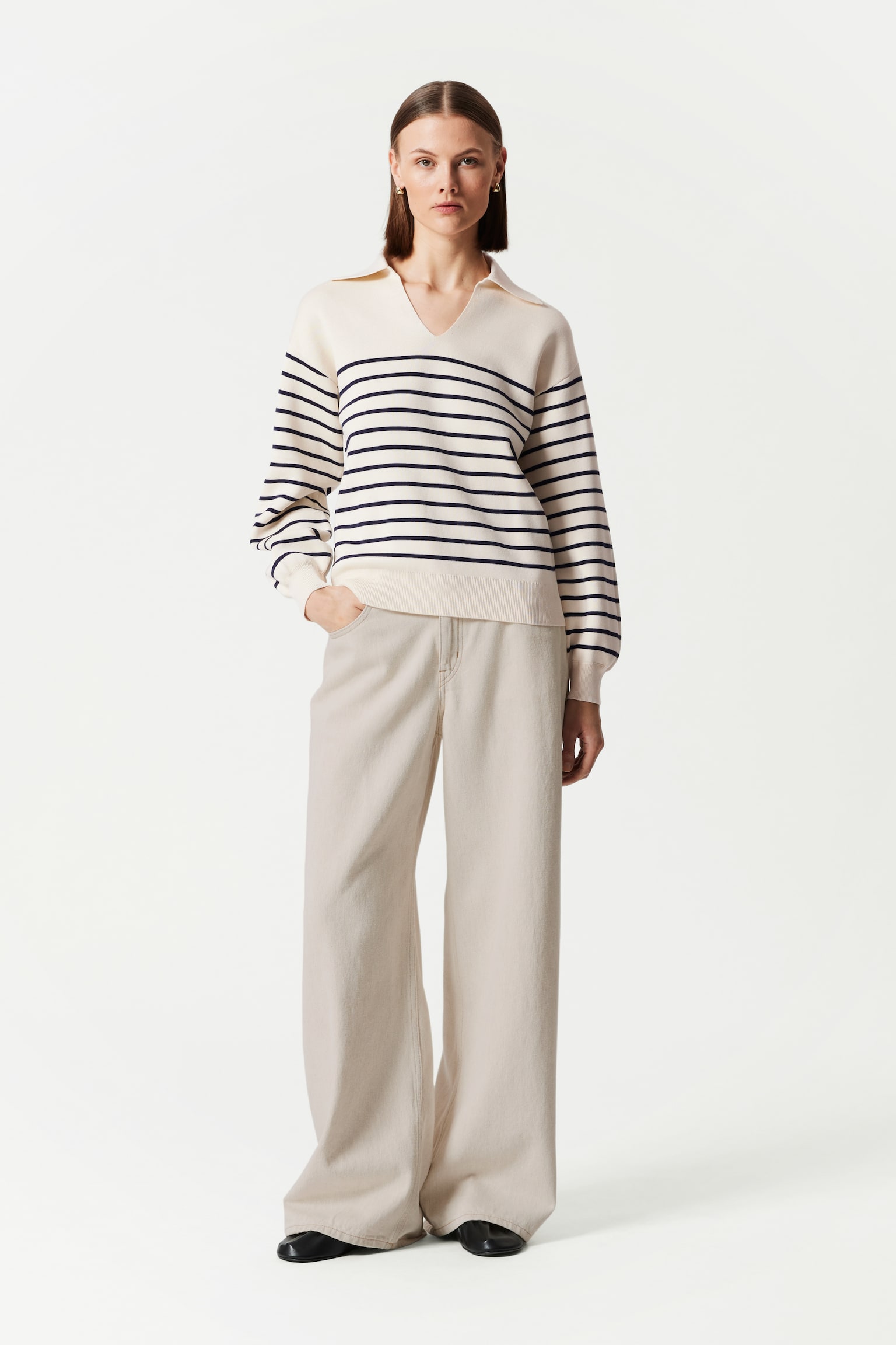 Relaxed Collared Sweater - White Stripes - 4