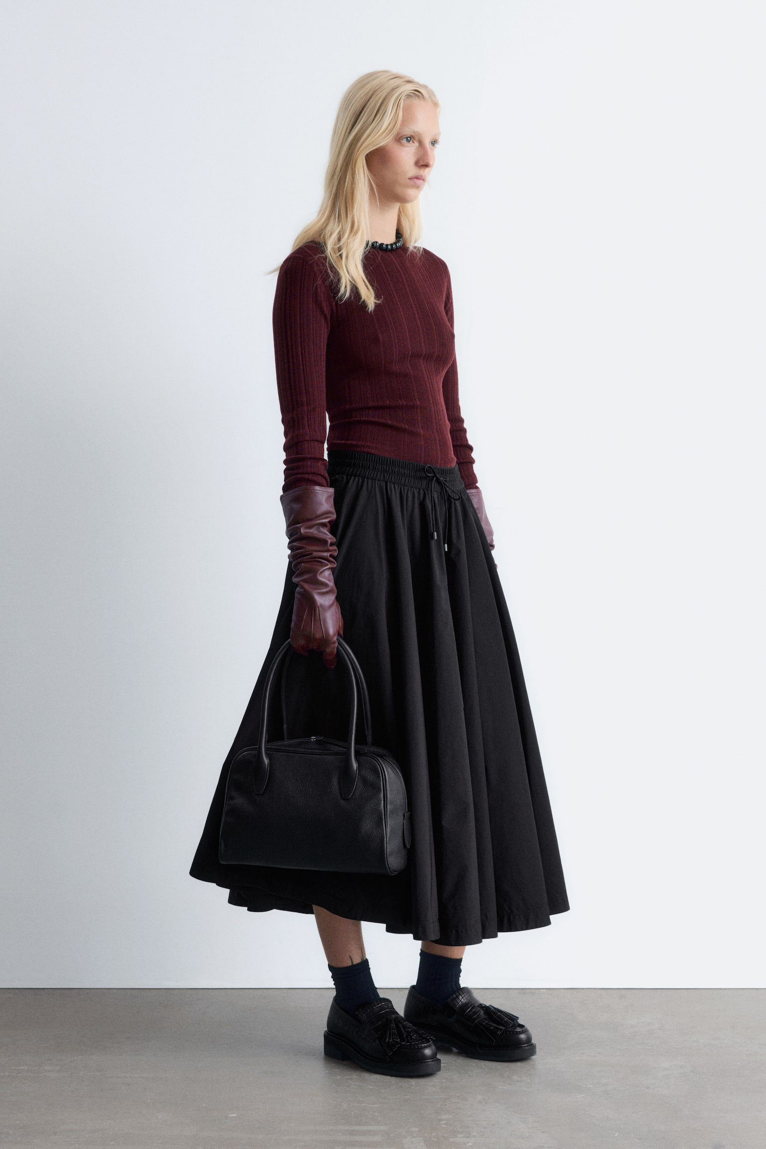 Rippstrick-Wolloberteil mit U-Boot-Ausschnitt - Dunkelrot - 1