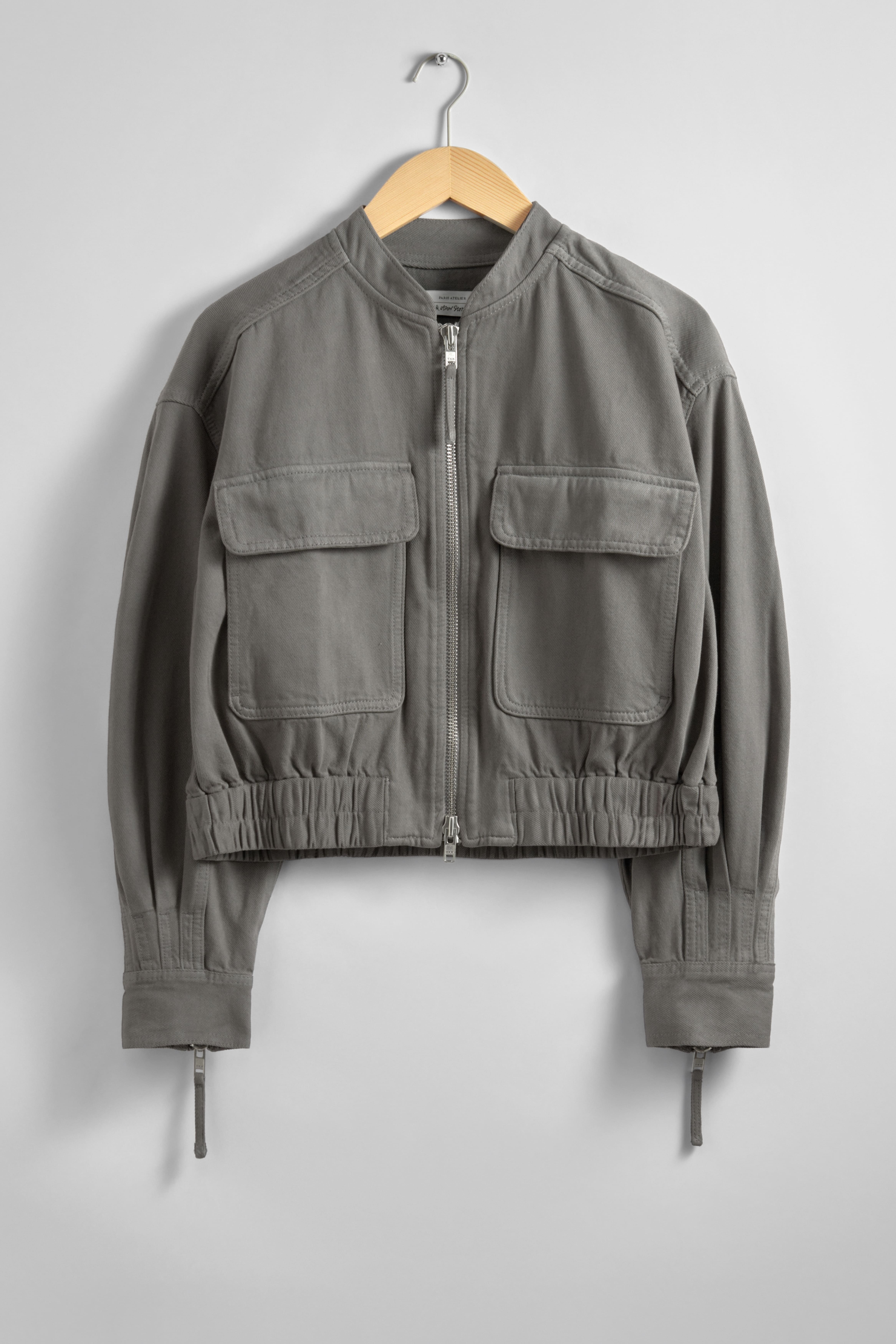 Kastenförmige Utility-Jacke - Rundausschnitt - Langarm - Grau 