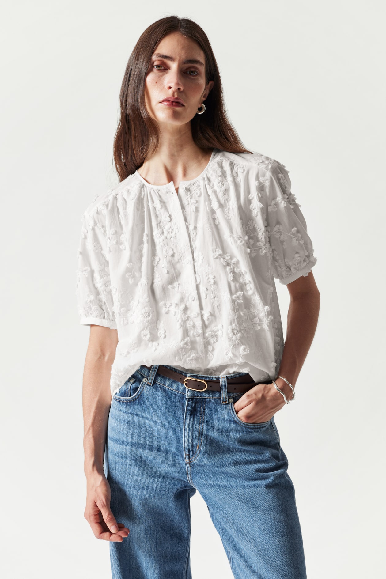 Oversized Puff-Sleeve Blouse - Round neck - Short sleeve - White ...