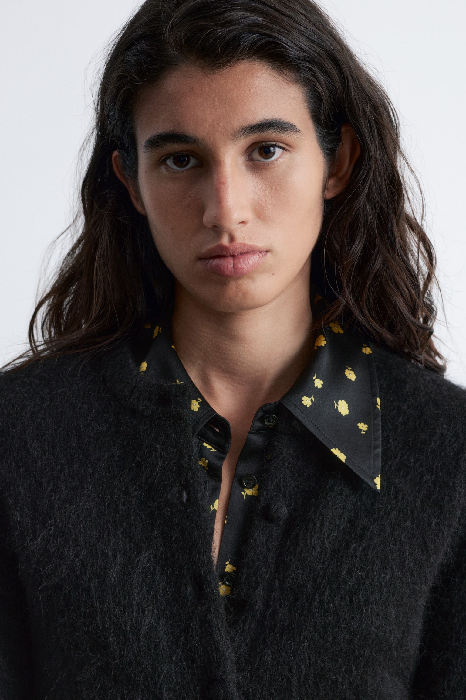 Strickjacke mit gebürsteter Textur - Schwarz/Braun/Rot - 6