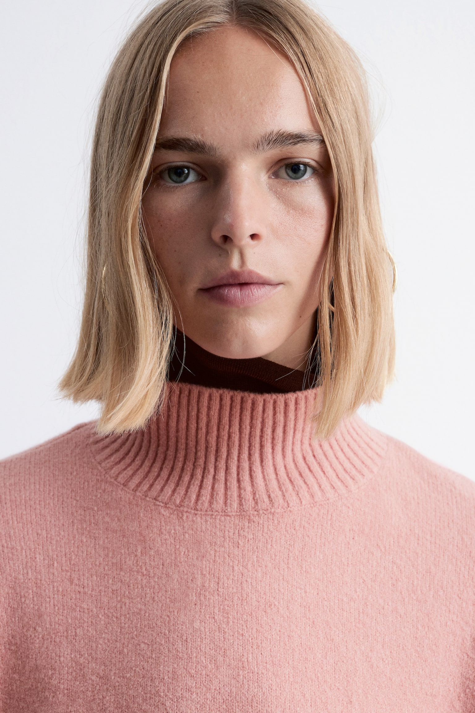 Jumper med turtleneck - Pink/Knaldrød/Bordeaux/Mørk beige/Klar blå/Mørk gråbrun - 5