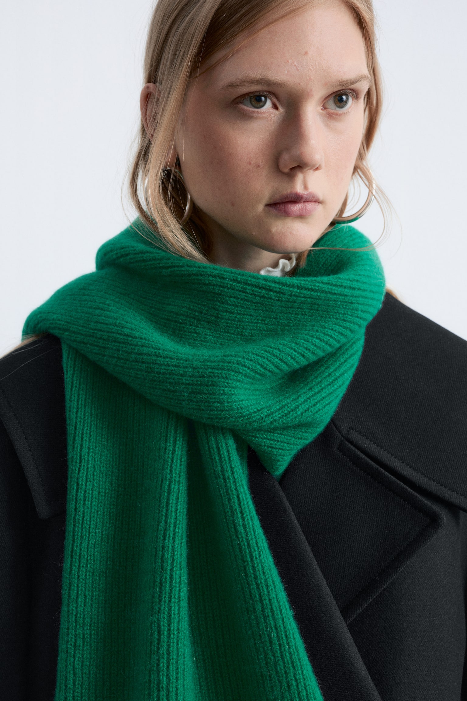 Schal aus Kaschmirstrick - Grün/Graubraun/Schwarz/Navyblau - 2