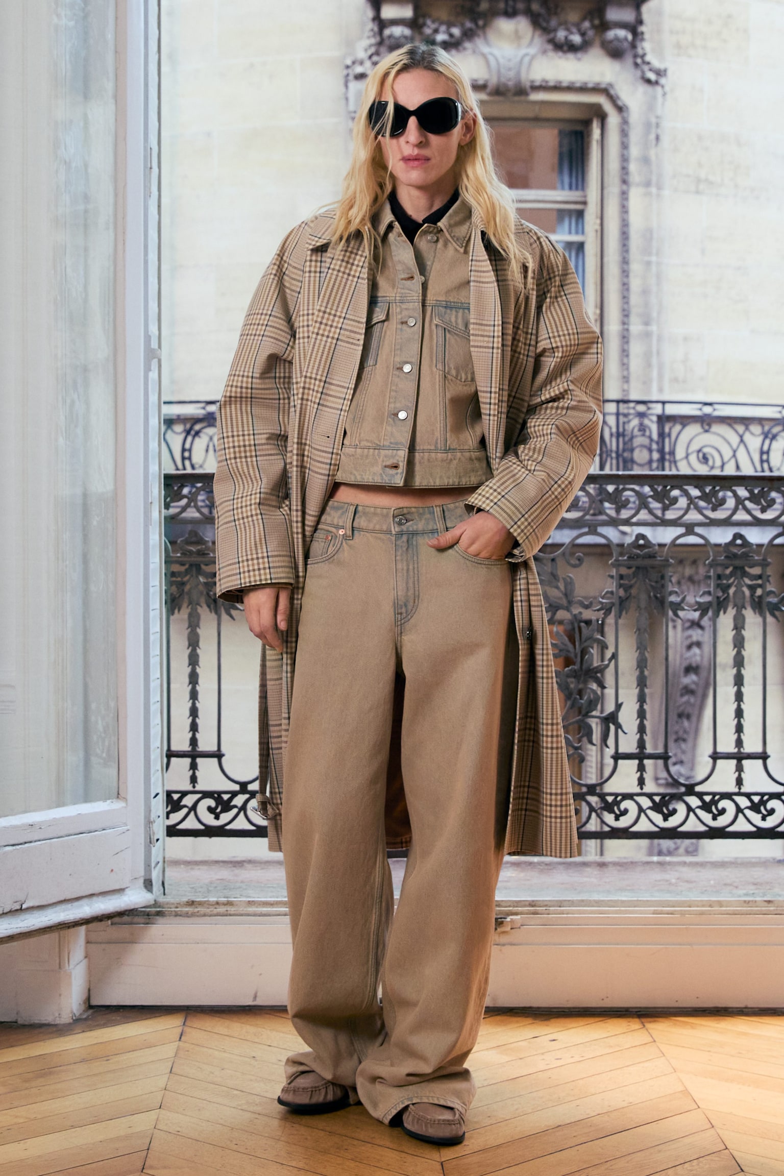 Jeans mit weitem Bein - Verwaschenes Beige/Rostbraun/Khaki - 8