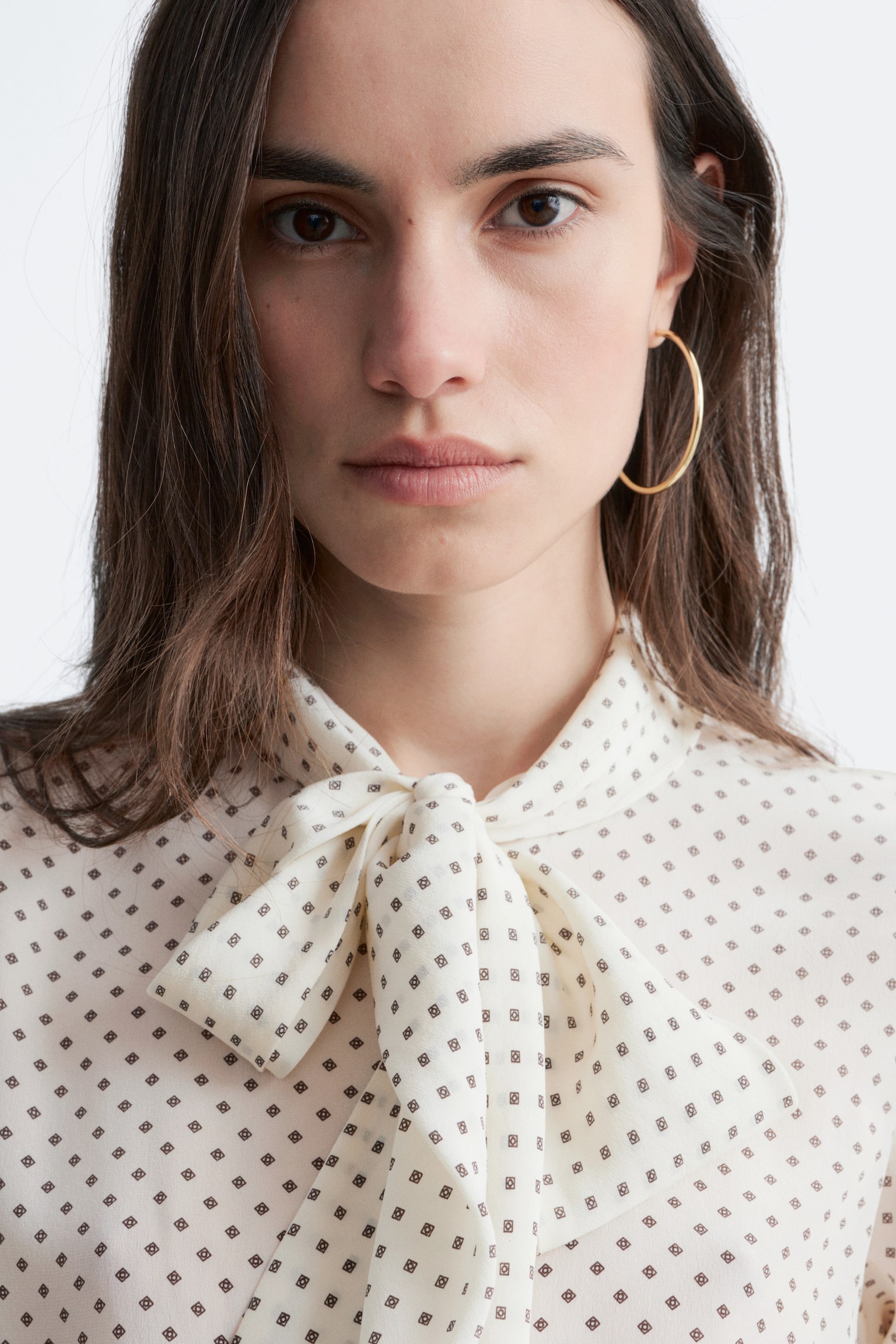 Zijden blouse met print en strik aan de hals - Wit/patroon - 6