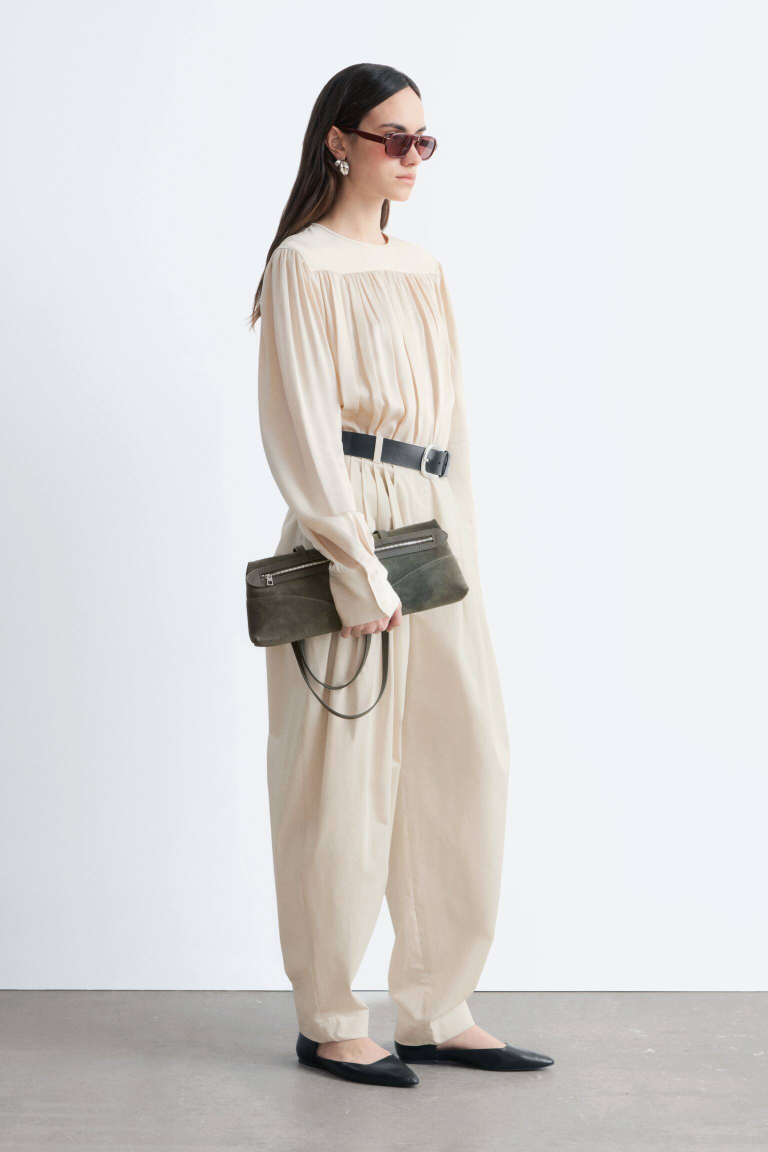 Hordó-szárú Redőzött Nadrág - Off-White - 7