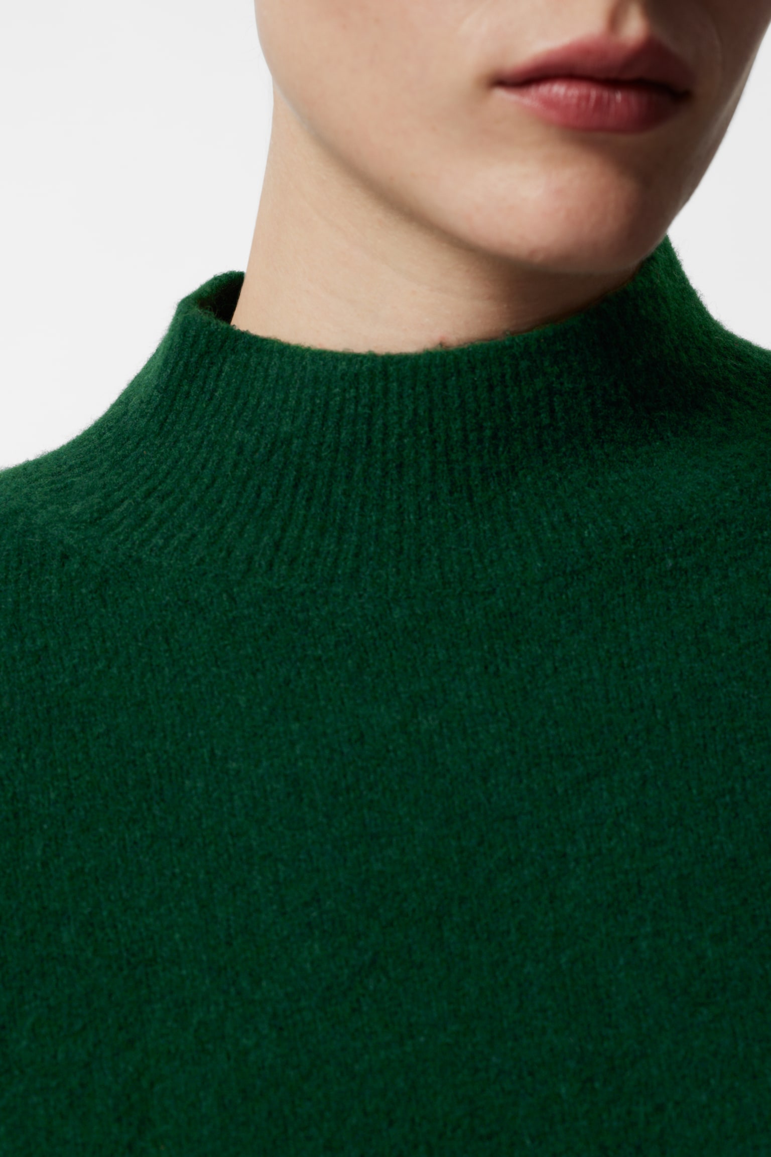 Mock-Neck Sweater - Dark Green/Red/Caramel/Royal Blue/Pink/Black/Blue/Dark Blue/Light Khaki/Light Beige/Mole/Oatmeal - 6