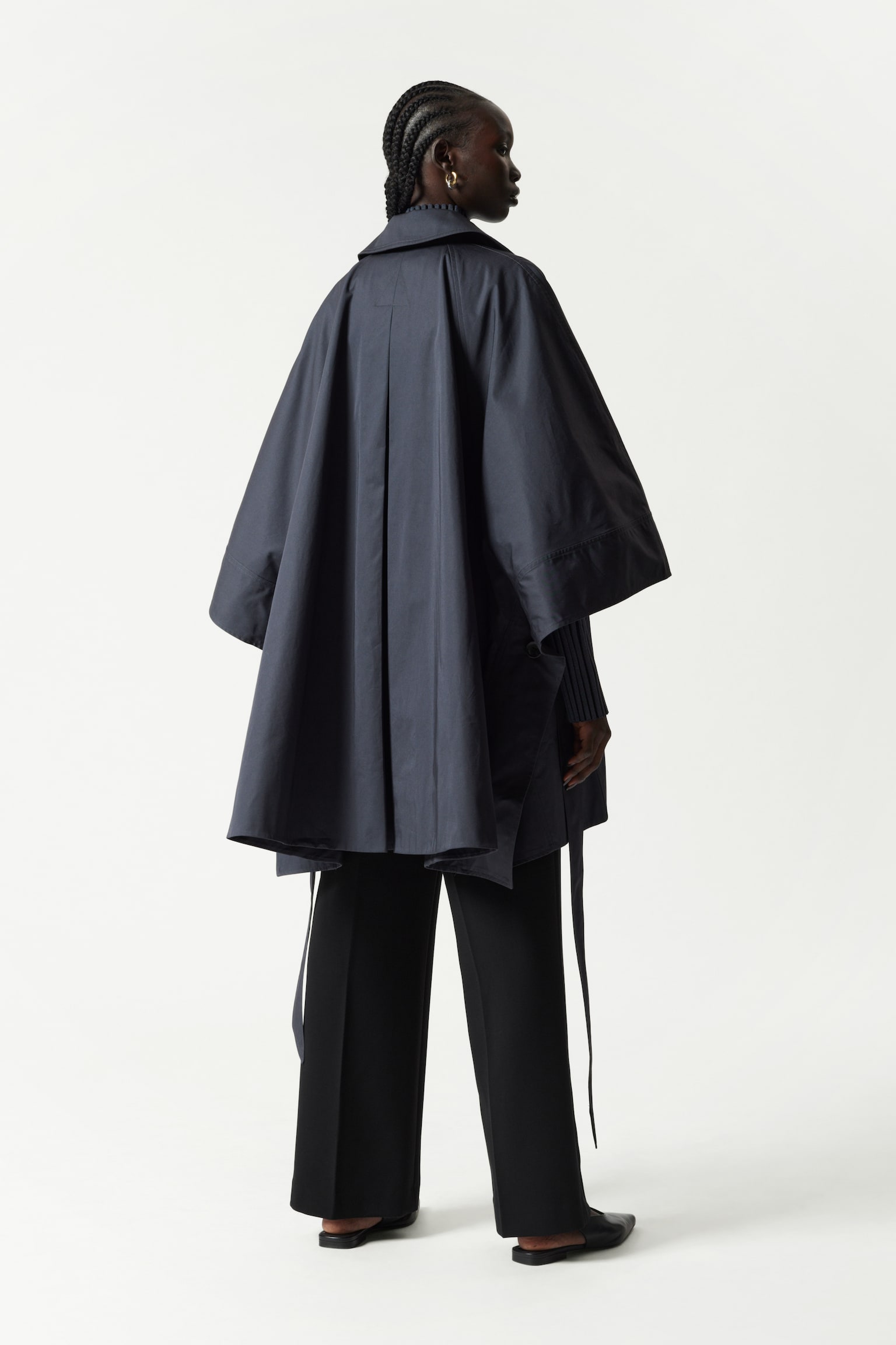 Oversized Trenchcoat Cape - Navy - 9