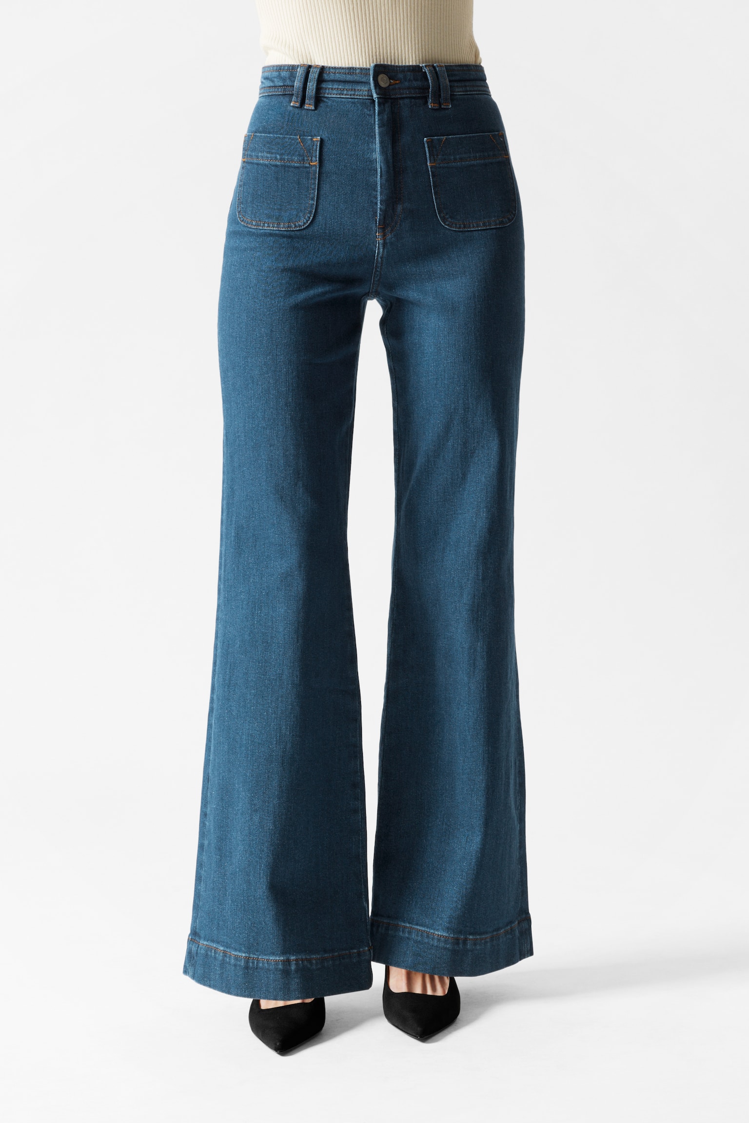 Patch-Pocket Bootcut Jeans - New Blue/Mid Blue - 3