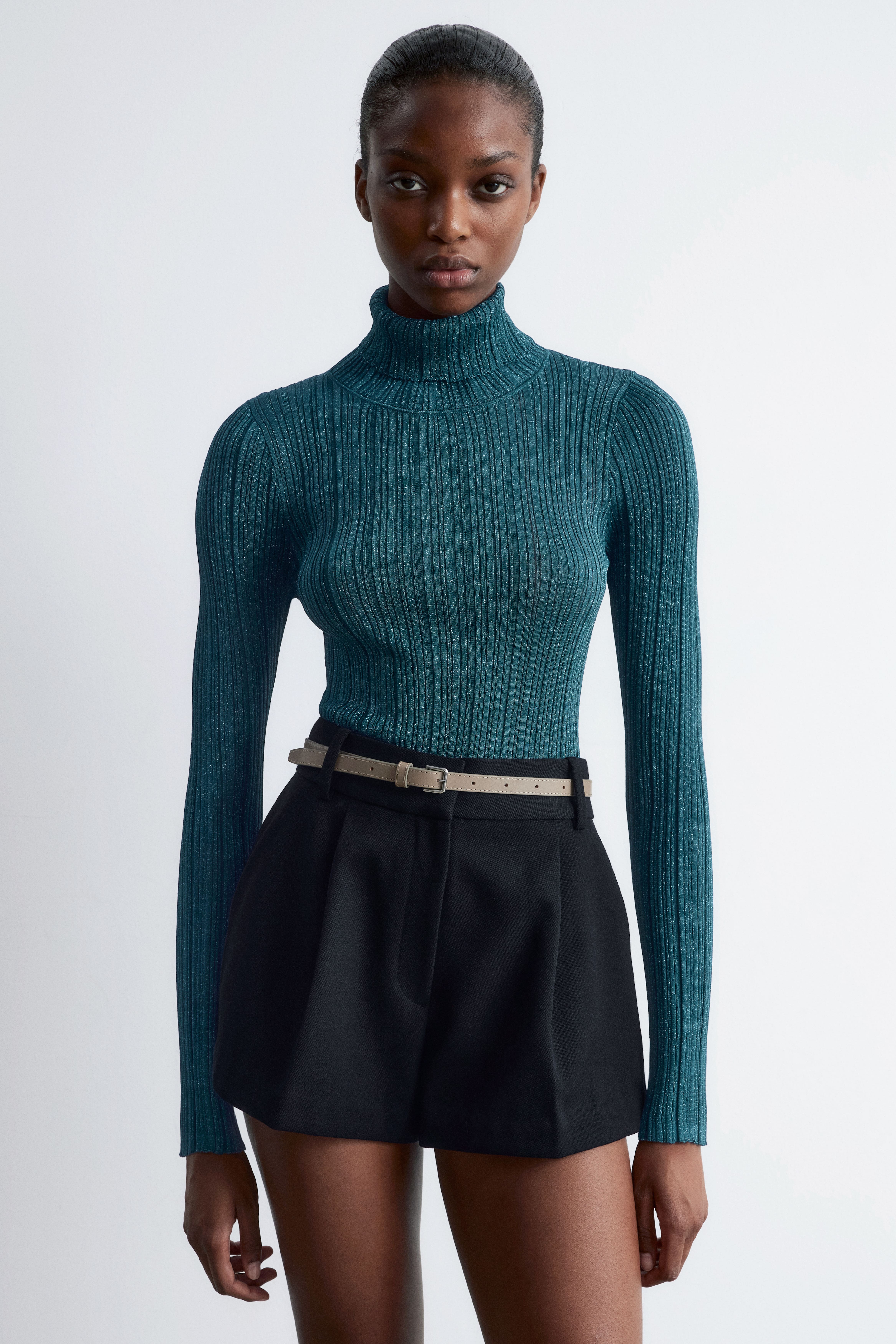 Ribbestrikket Lurex-trøye med halv polohals - Mørk turkis/Mørkerød/Lyseblå/Mørk brun