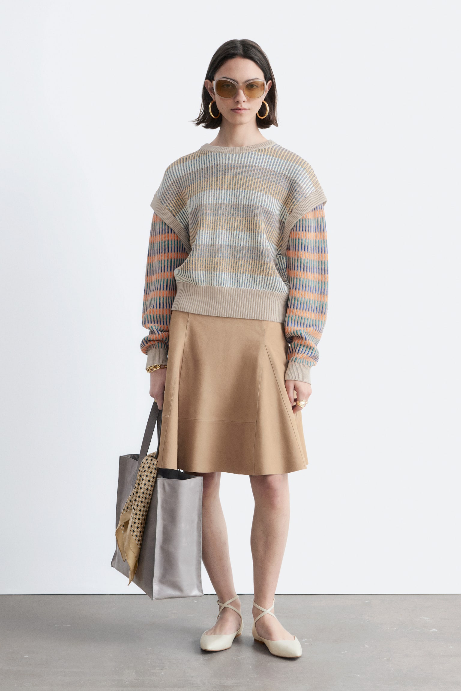 Maglione a pannelli con motivo a righe - Beige/Righe multicolore/Righe giallo/grigio - 7