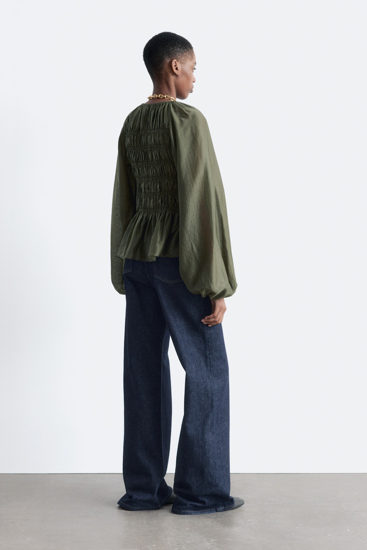 Gesmokte blouse met ballonmouwen - Donkergroen - 3