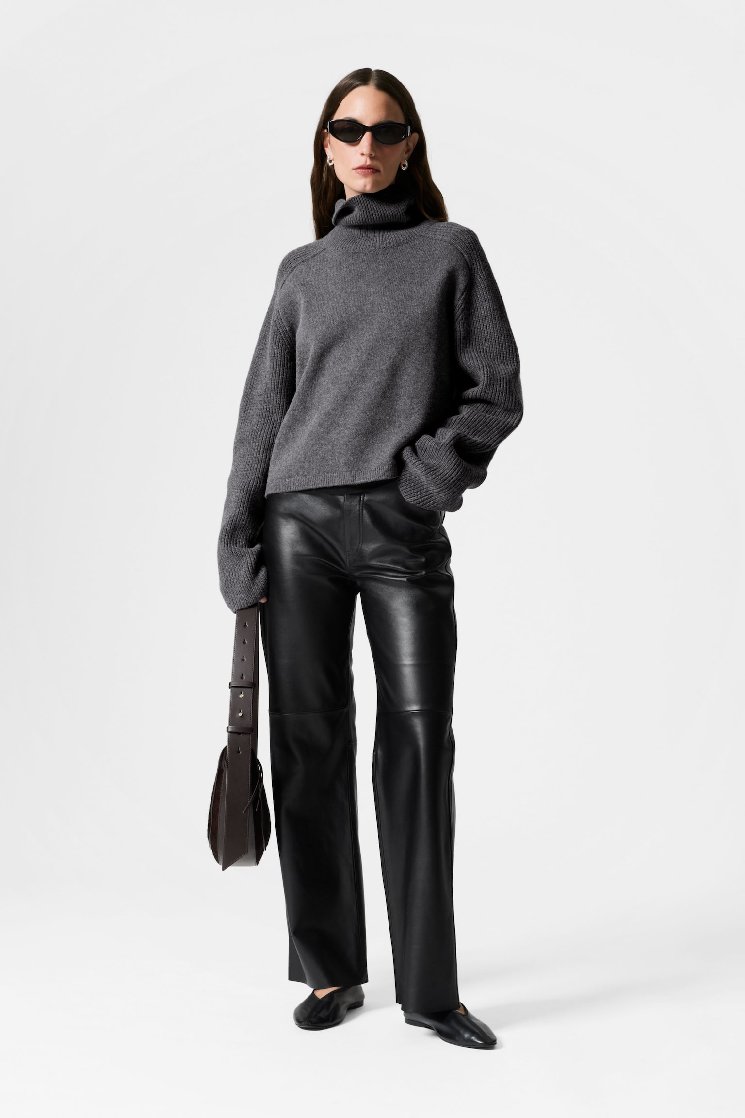 Boxy Turtleneck Jumper - Dark Grey/Brown - 4