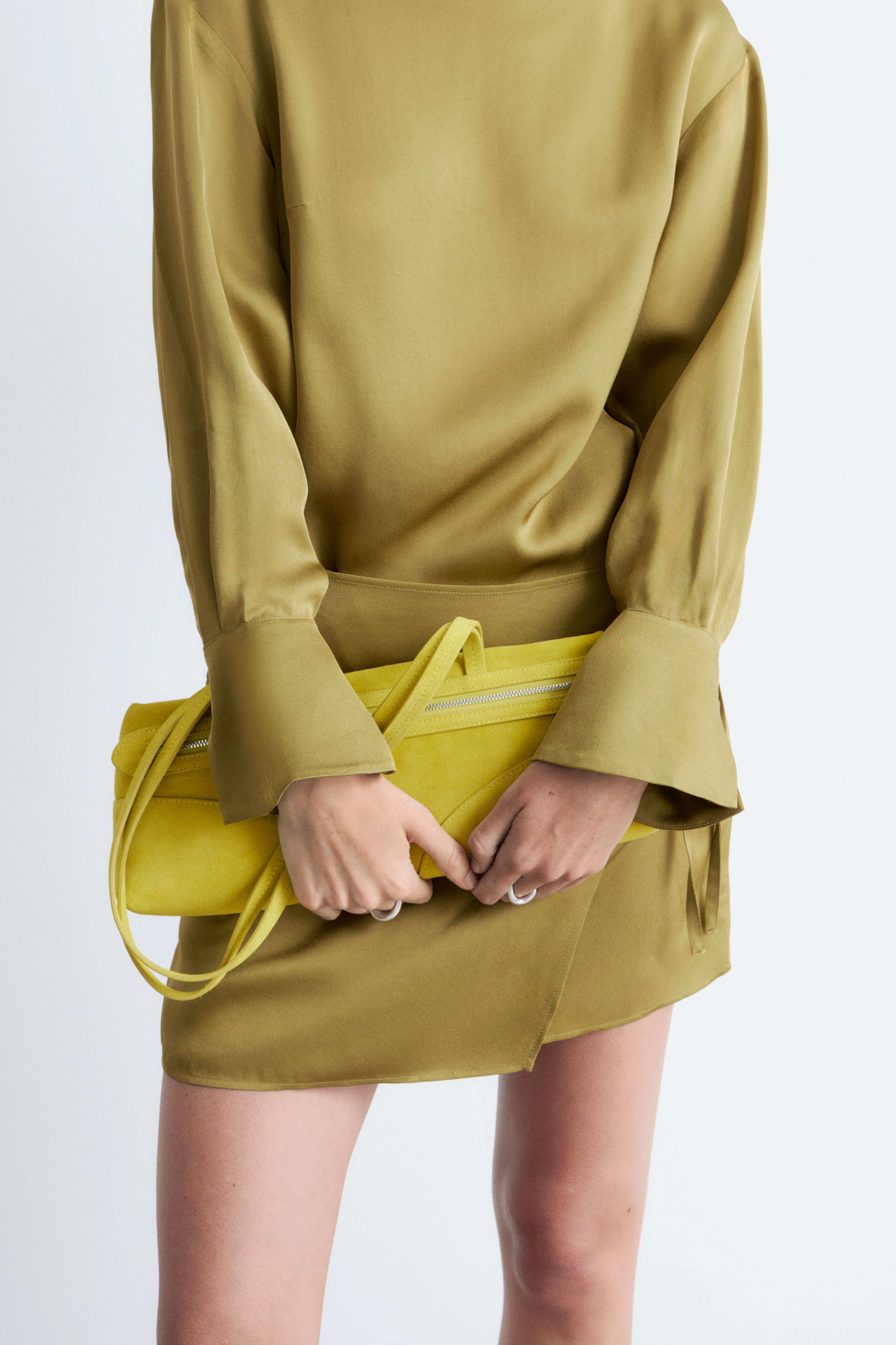 Borsa a spalla slim - Pelle scamosciata giallo vivo/Pelle marrone scuro/Pelle scamosciata verde kaki