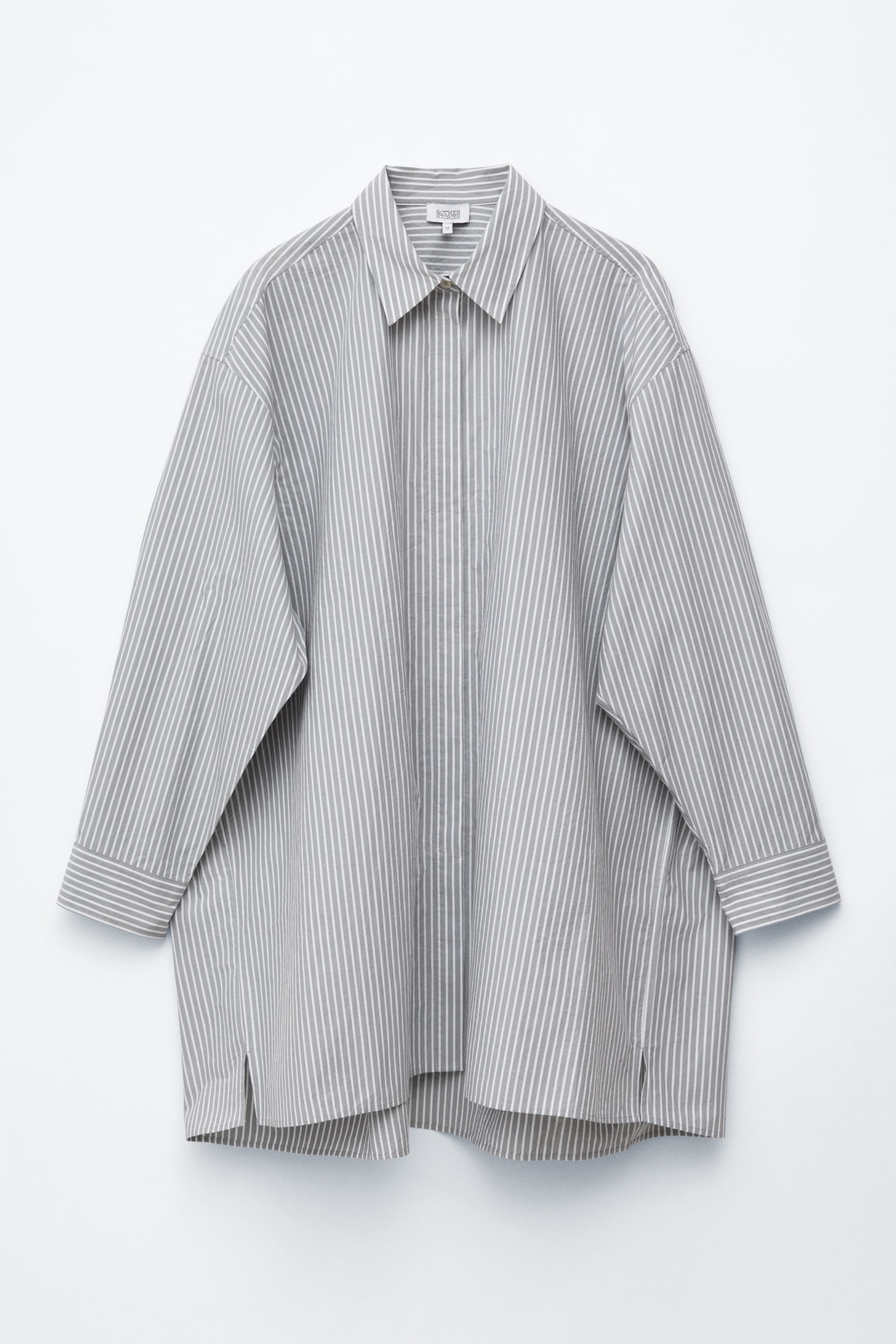 Oversized miniklänning i skjortmodell - Grå/vit kritstrecksrandig