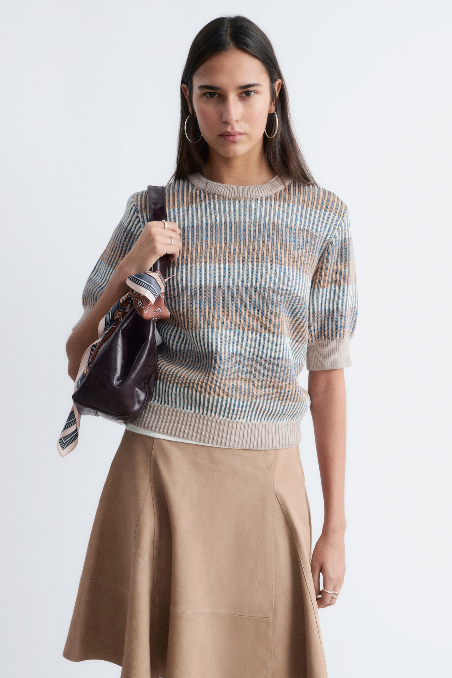 Ribbestrikket t-skjorte - Beige/striper - 1