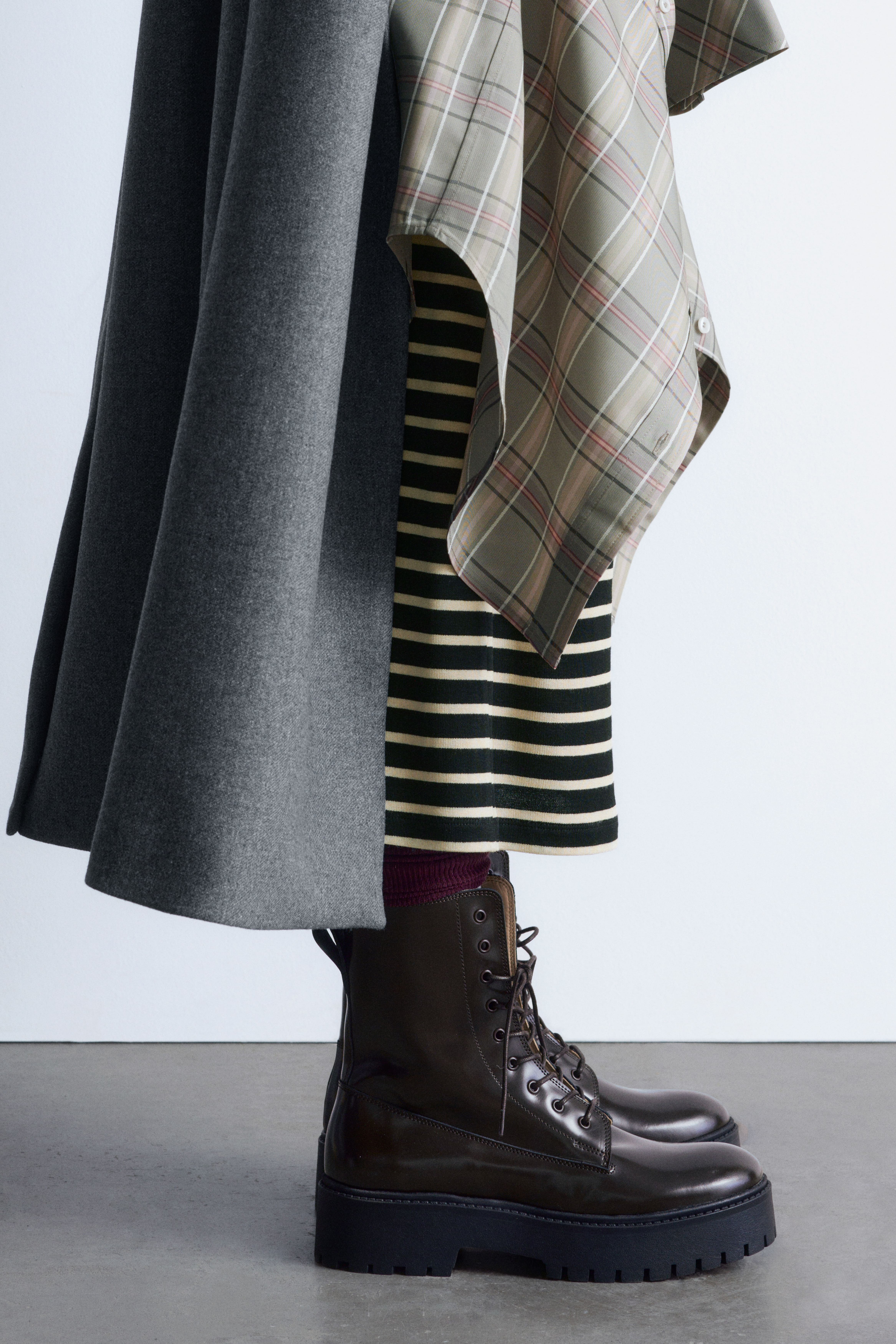 Fűzős bőrcsizma - Barna/Fekete