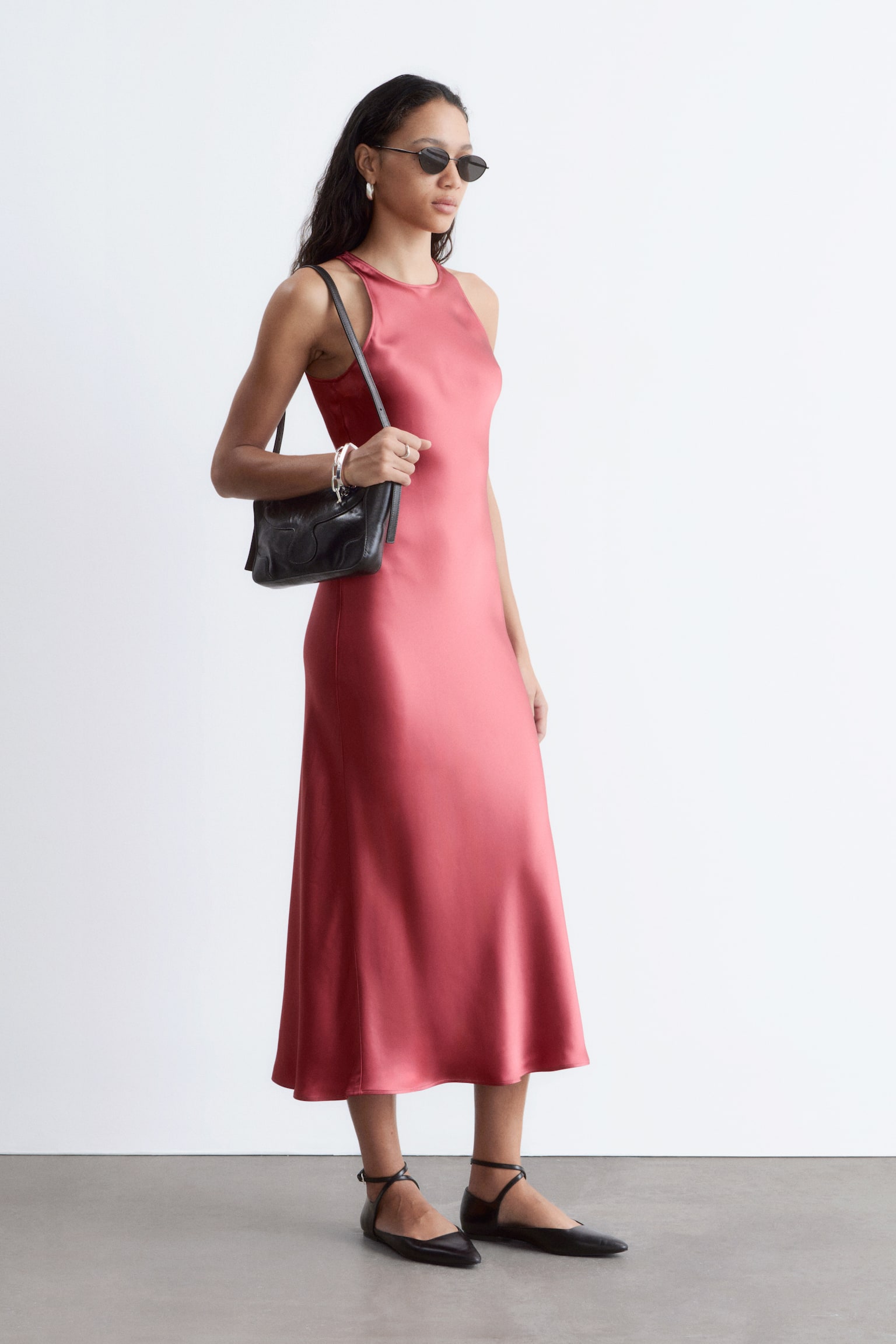 Mouwloze satijnen midi-jurk - Donkerroze/Donkerbruin/Zwart - 4