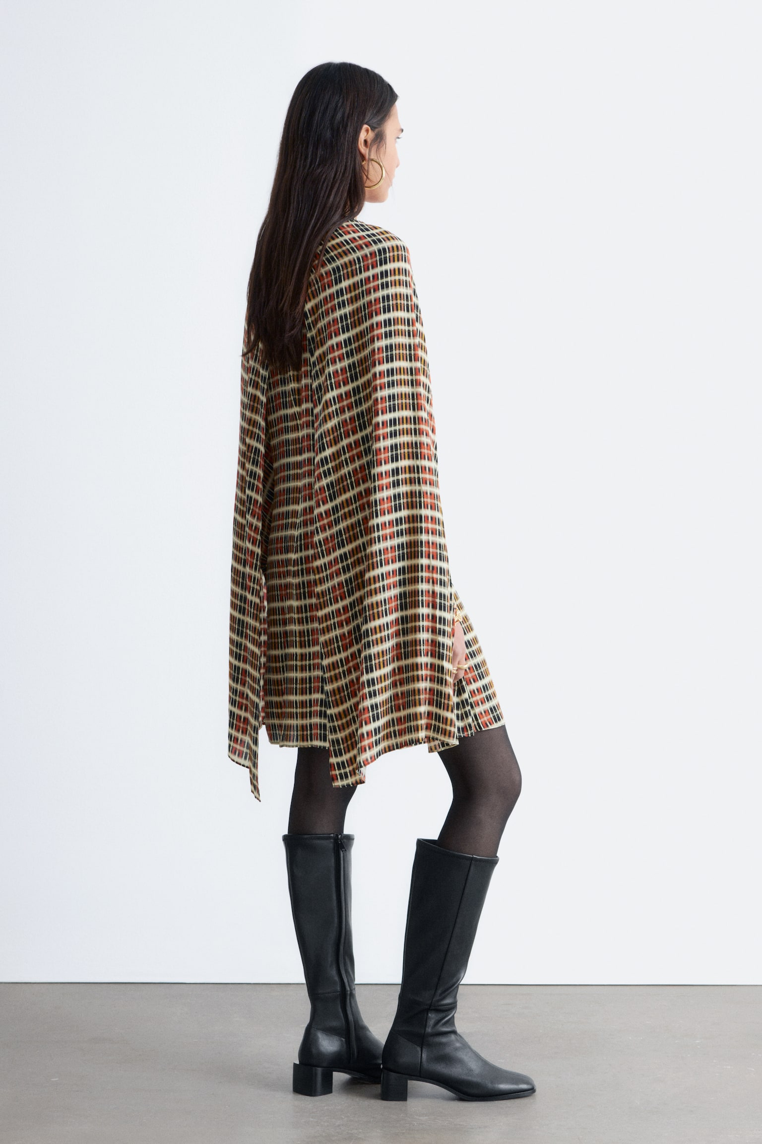 Mini abito in stile mantella - Arancione/Motivo a quadri - 5