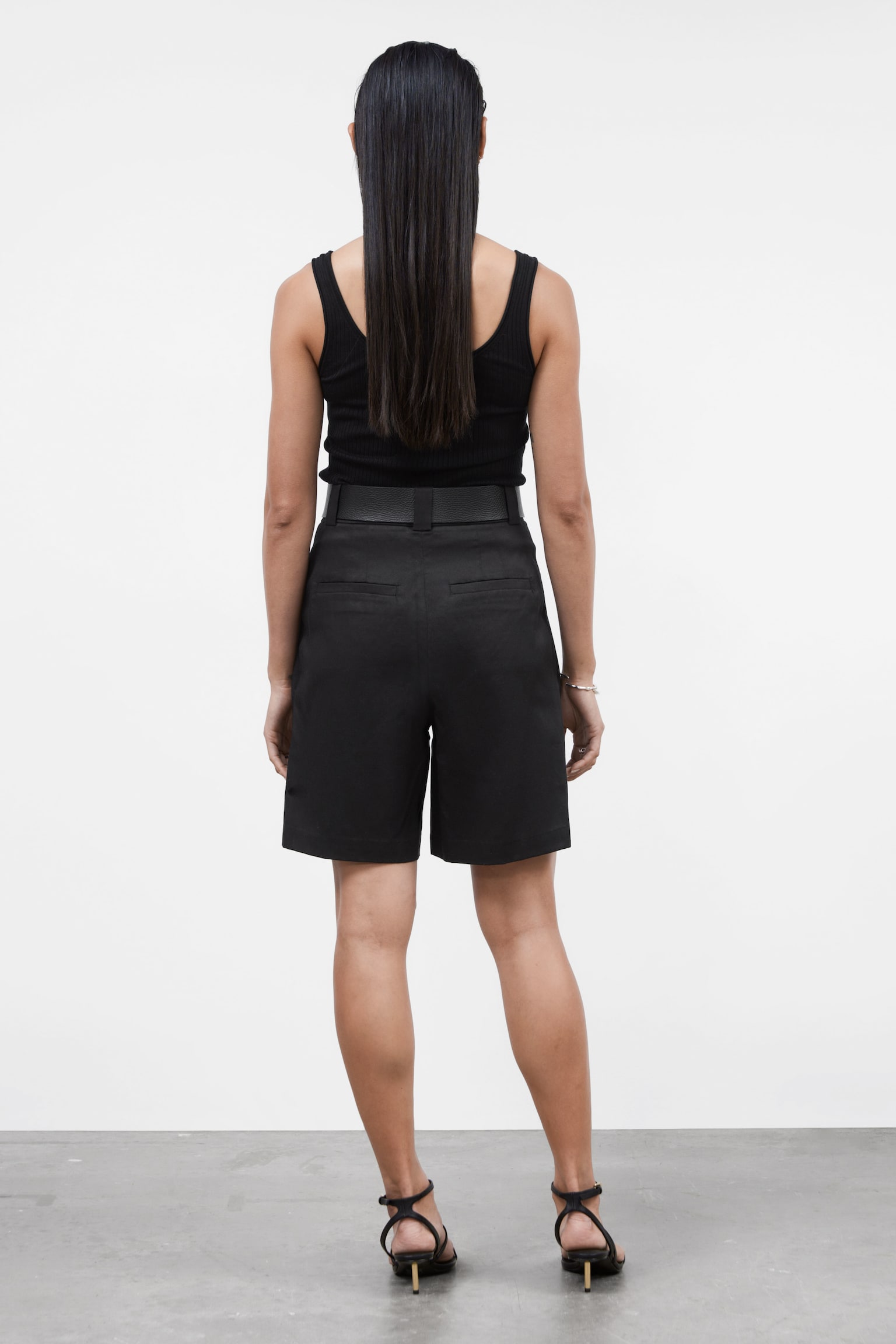 Tailored Shorts - Black - 5