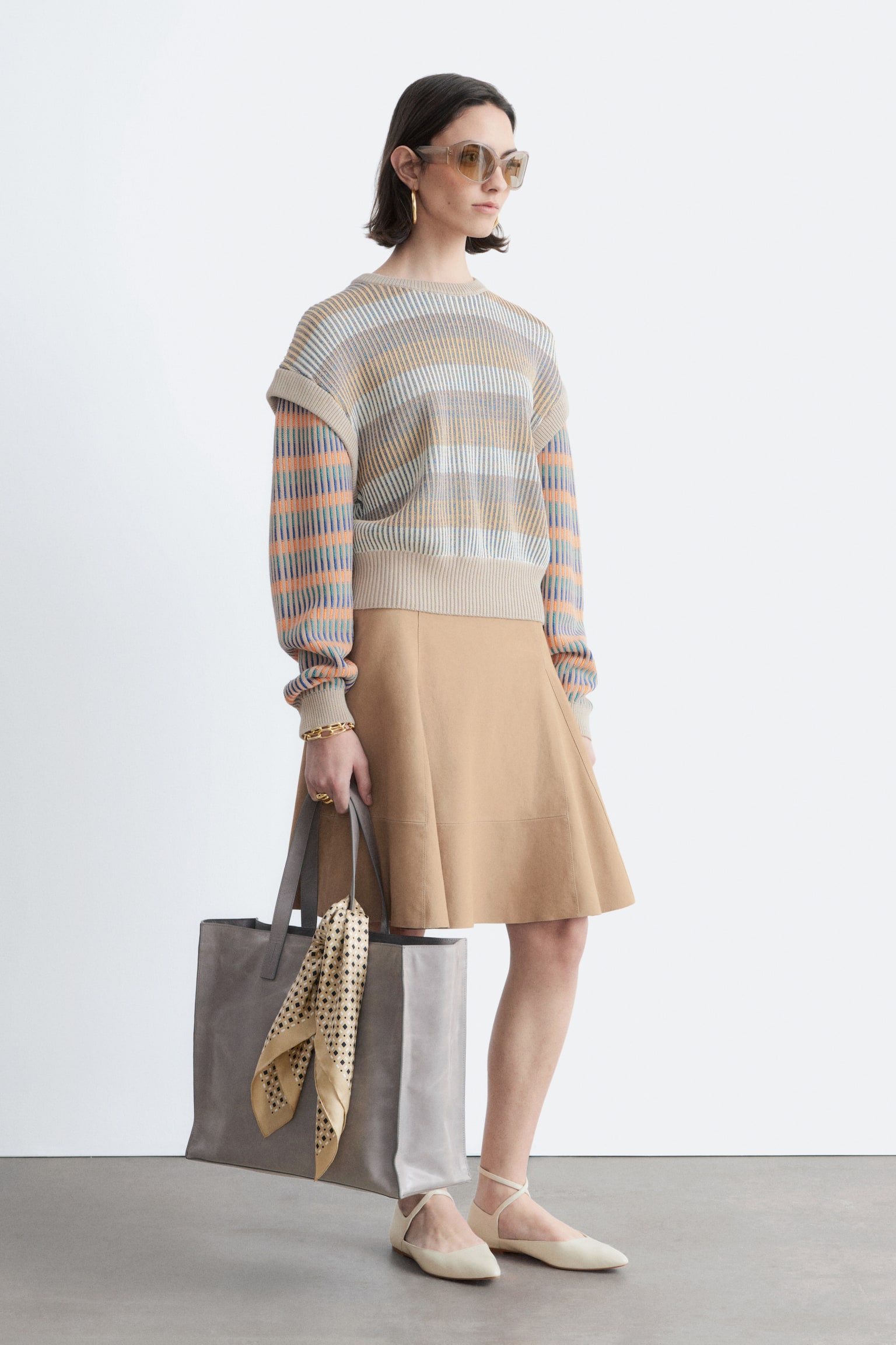 Maglione a pannelli con motivo a righe - Beige/Righe multicolore/Righe giallo/grigio - 9