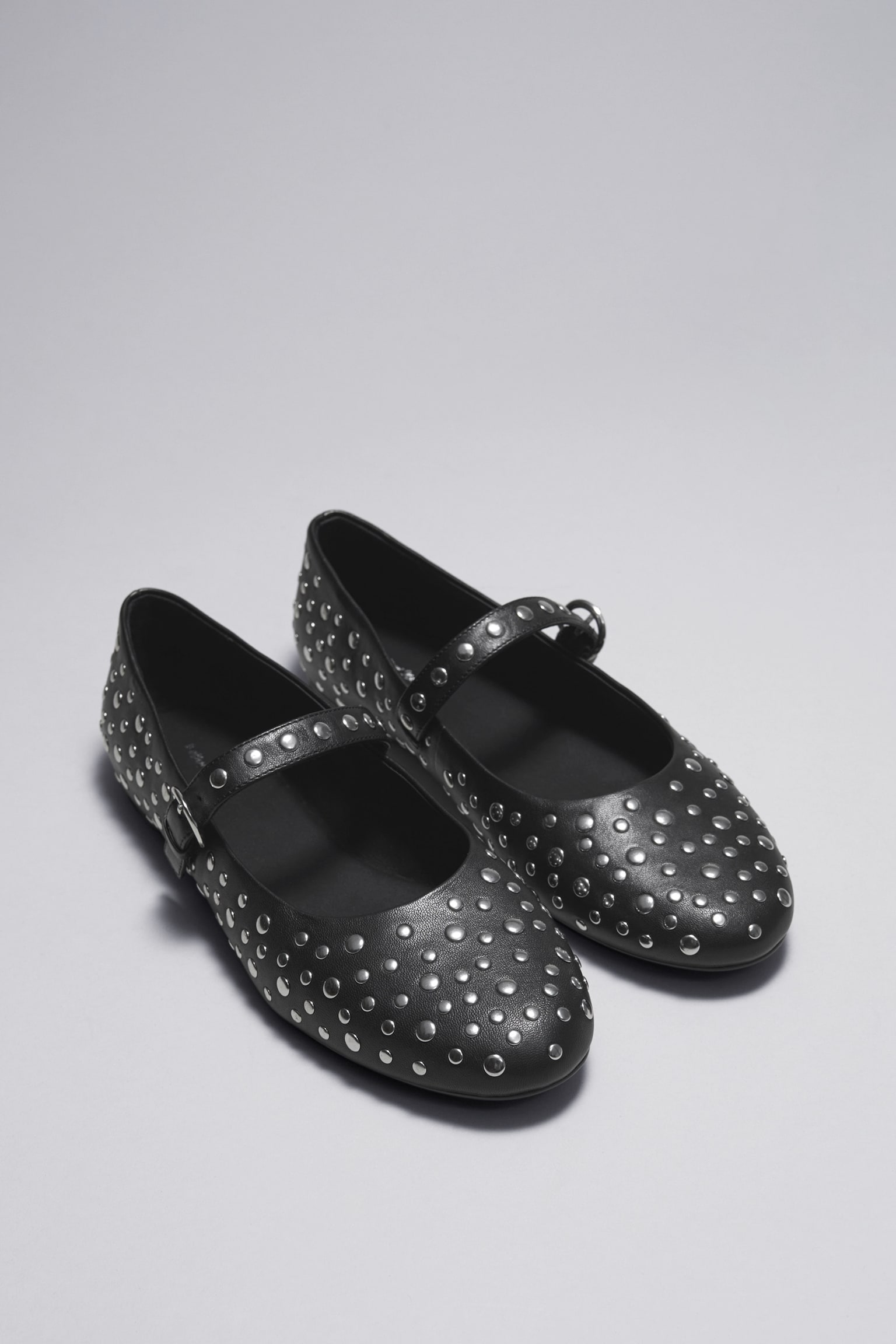 Studded Leather Ballet Flats - Black - 5